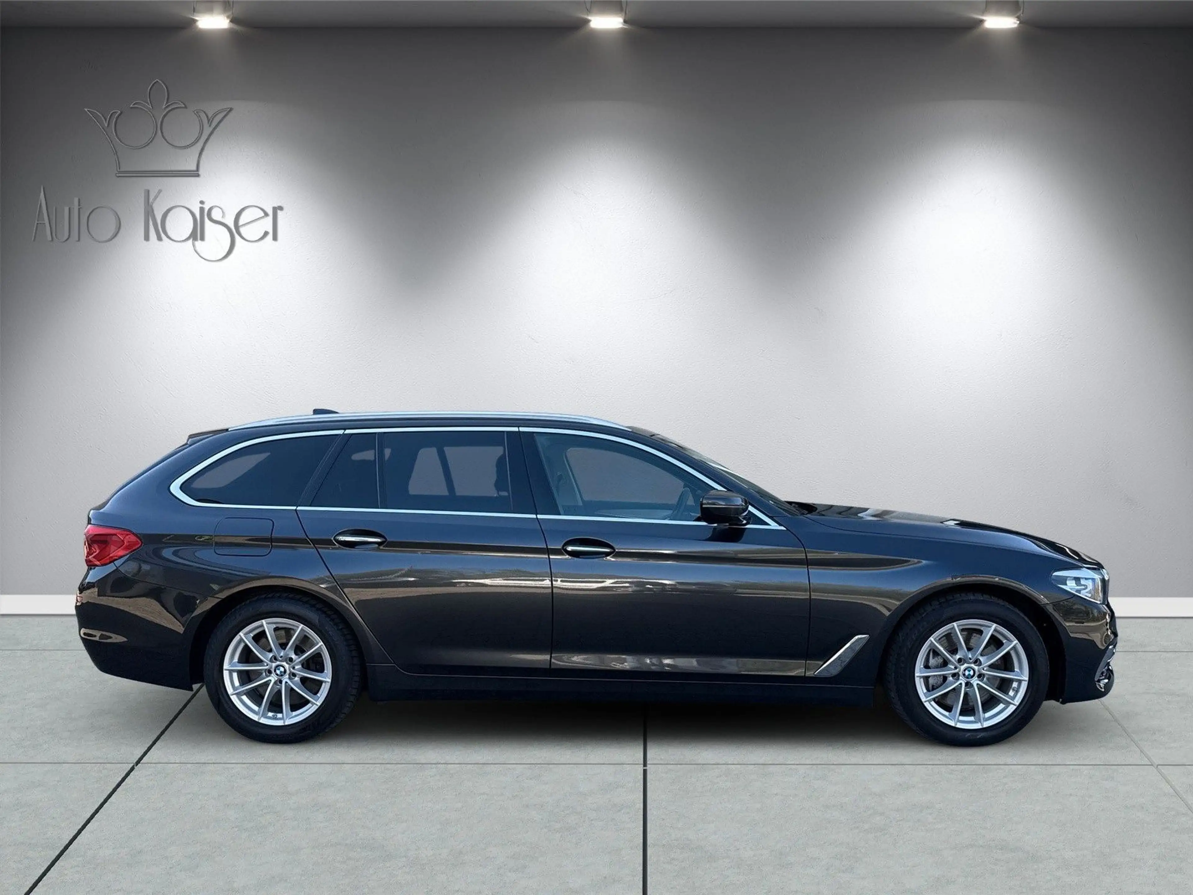 BMW 540 i Touring xDrive Luxury Line 8-FACH/SHZ — photo 4