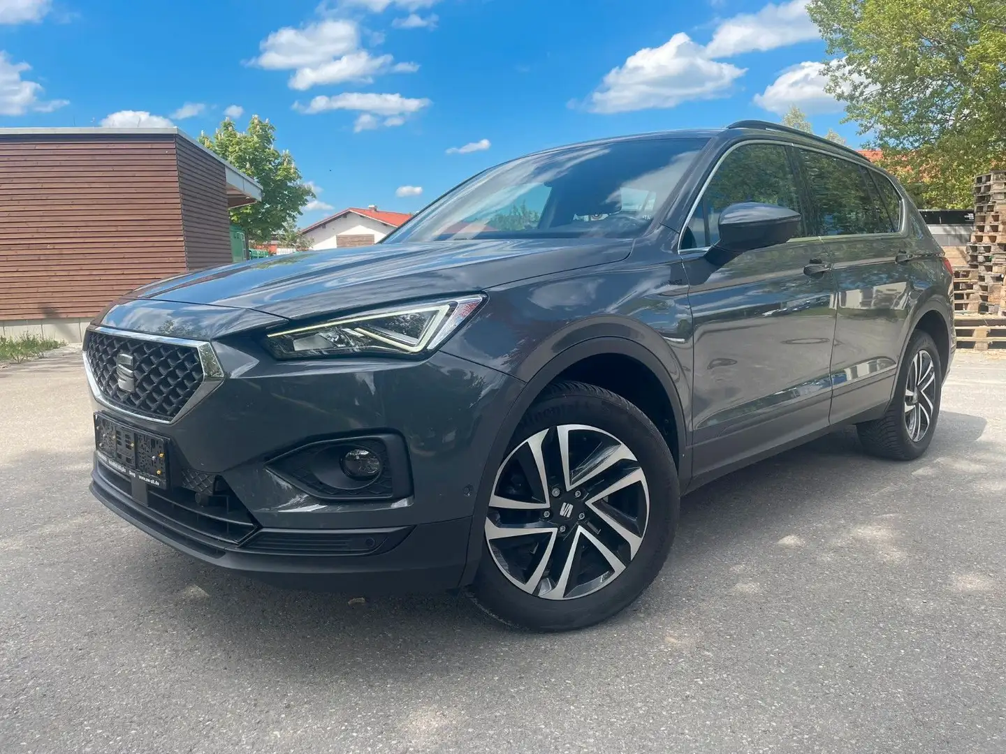 SEAT Tarraco 2.0 TDI Style/App Connect/Navi/8fach Grau - 1