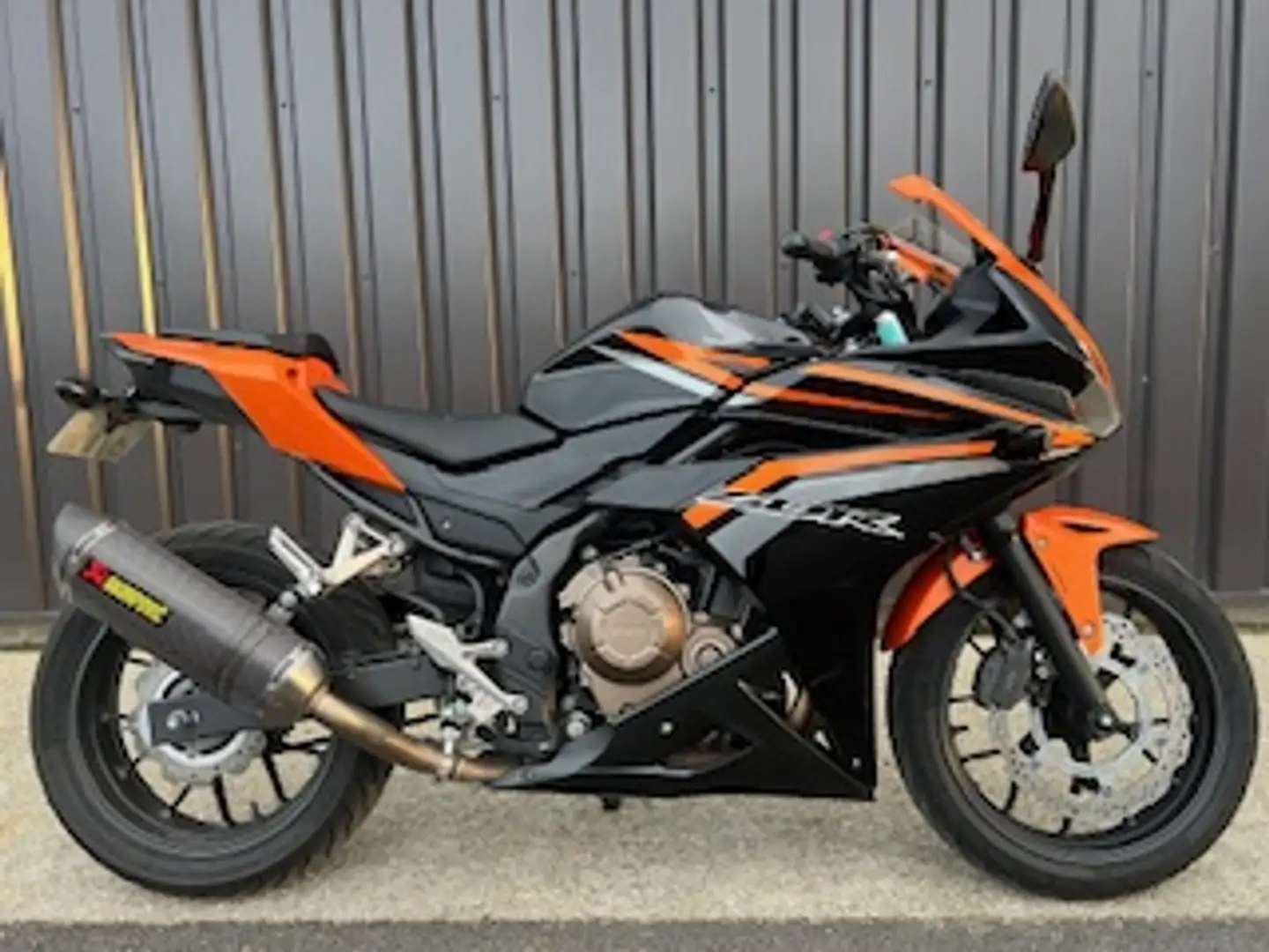 Honda CBR 500 R Černá - 1