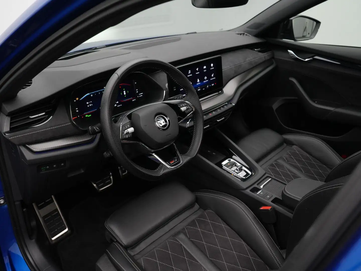 Skoda Octavia Combi 1.4 TSI RS iV 245 pk DSG PHEV Business | Pan Blauw - 2