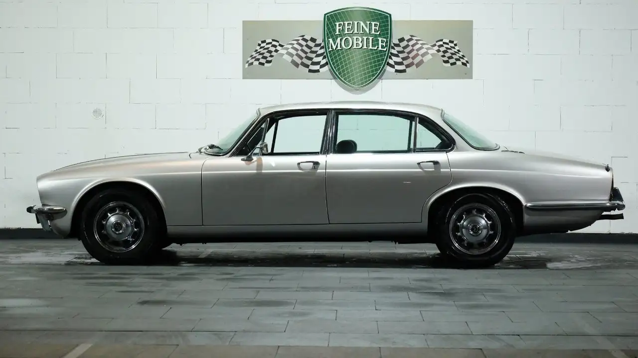 Jaguar Daimler 6 Sovereign XJ 6, foto 2