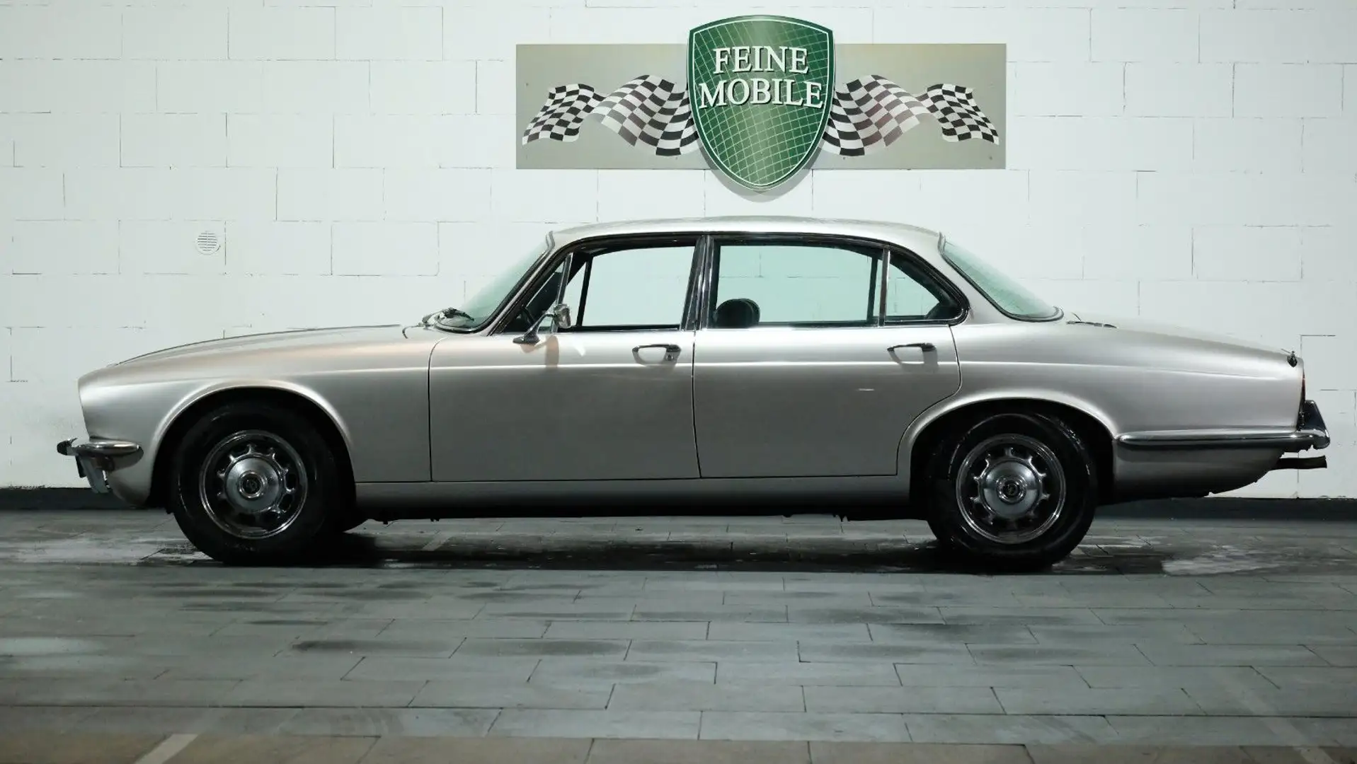Jaguar Daimler 6 Sovereign XJ 6 Silber - 2