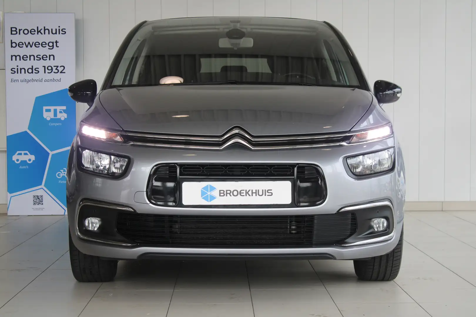 Citroen C4 SpaceTourer 1.2 Turbo 130-PK EAT8 Shine Automaat PARKEERCAMERA Grijs - 2
