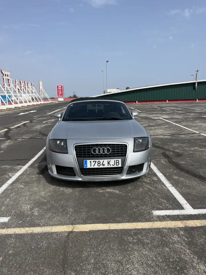 Audi TT Roadster 1.8T, foto 4