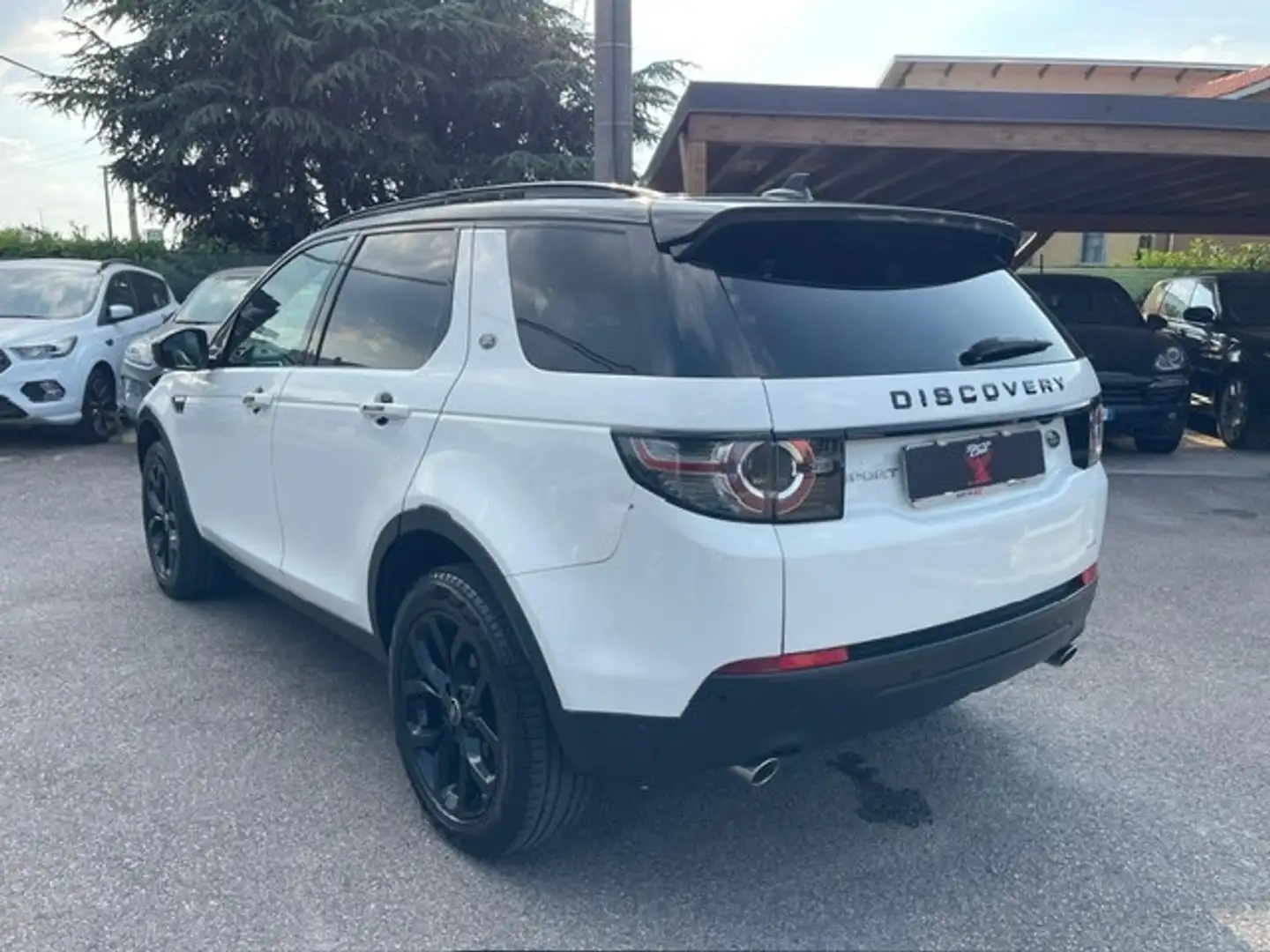 Land Rover Discovery Sport Discovery Sport 2.0 TD4 180 CV HSE 7 posti Bianco - 2