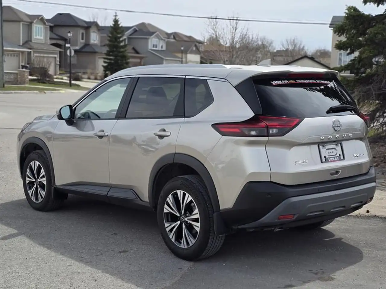 Nissan Rogue снимка Nissan Rogue