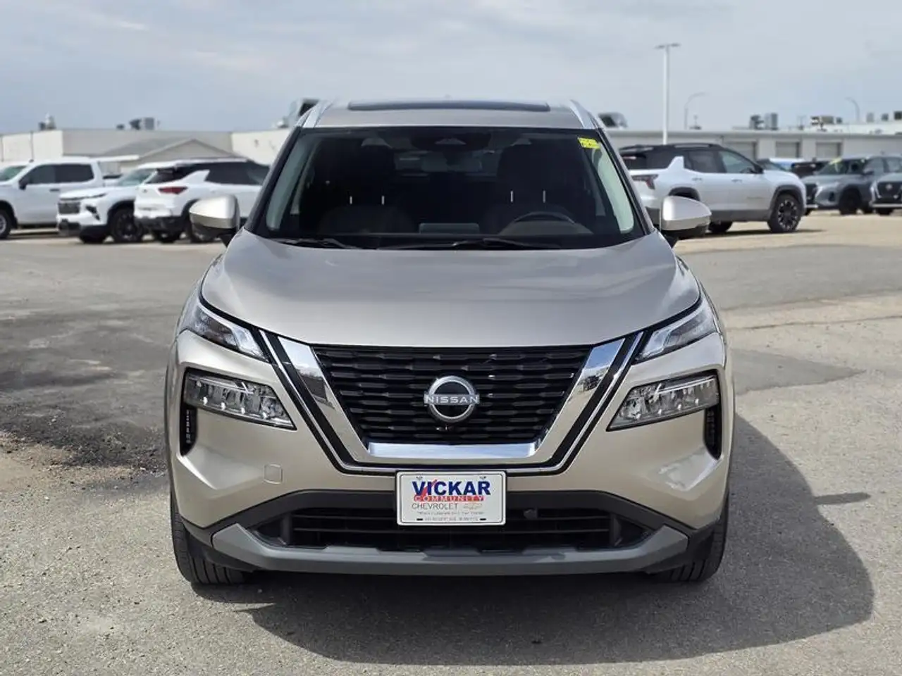 Nissan Rogue снимка Nissan Rogue