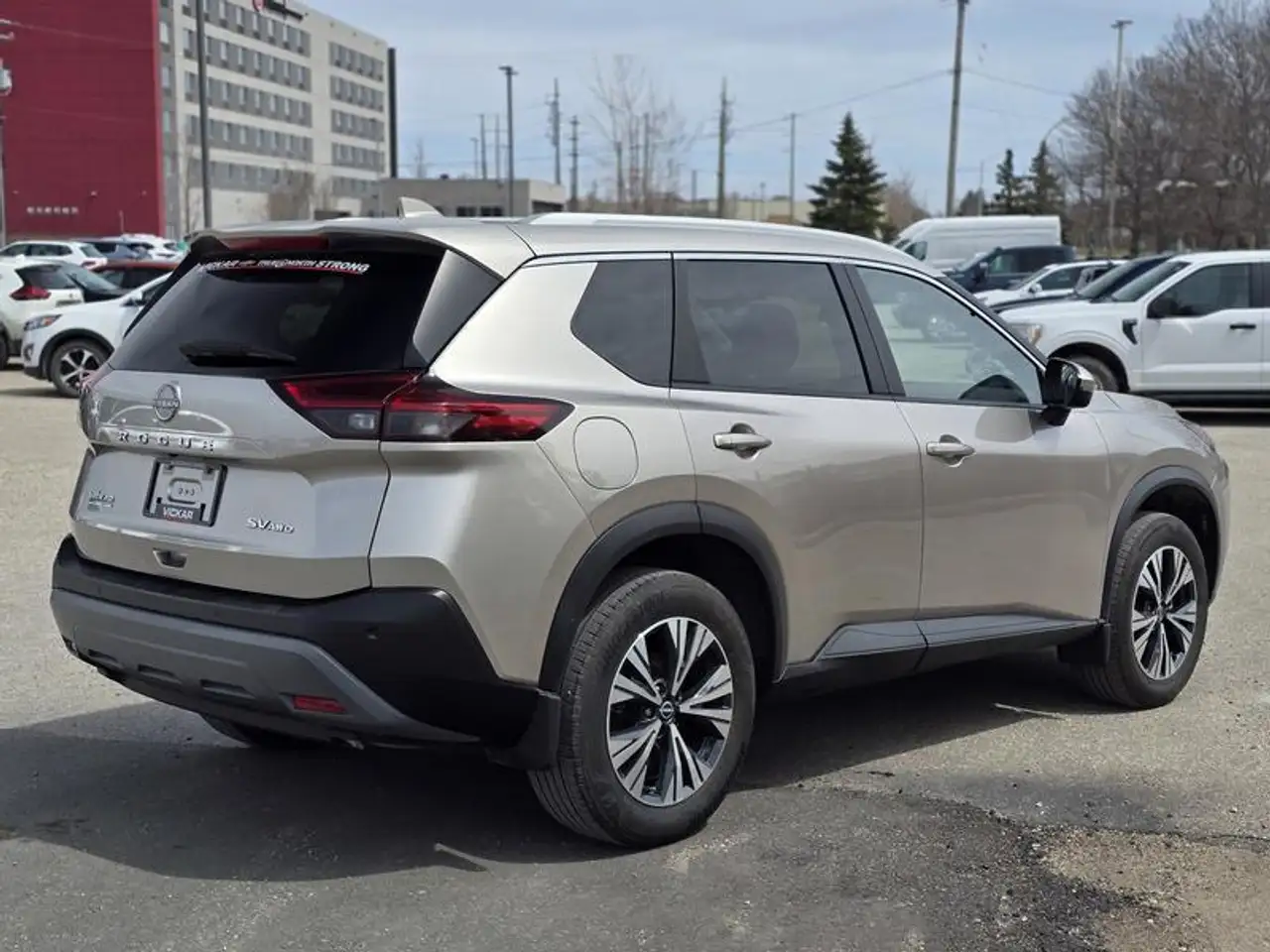 Nissan Rogue снимка Nissan Rogue