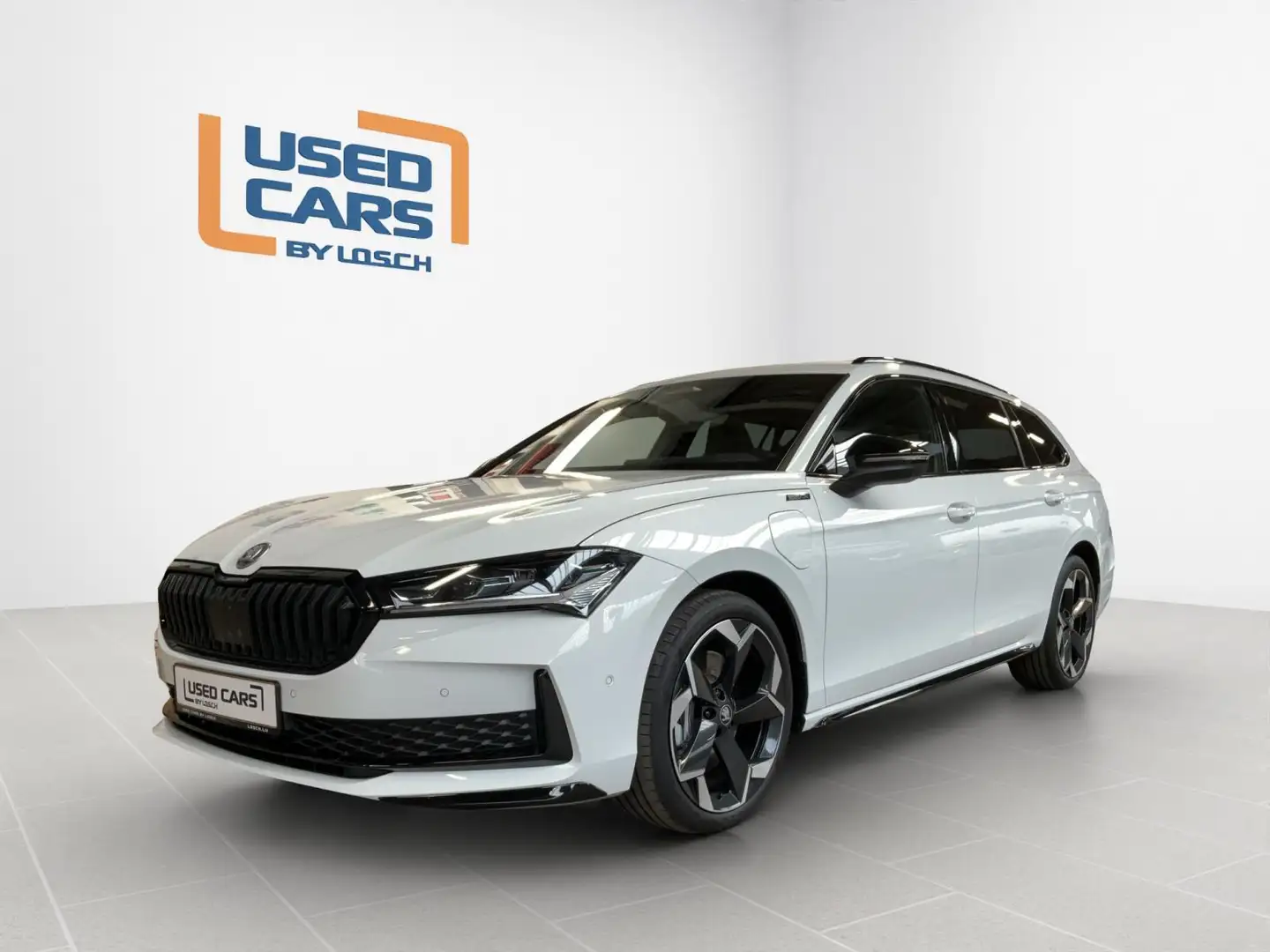 Skoda Superb Combi+Sportline+DSG+PHEV+Pano Blanc - 1