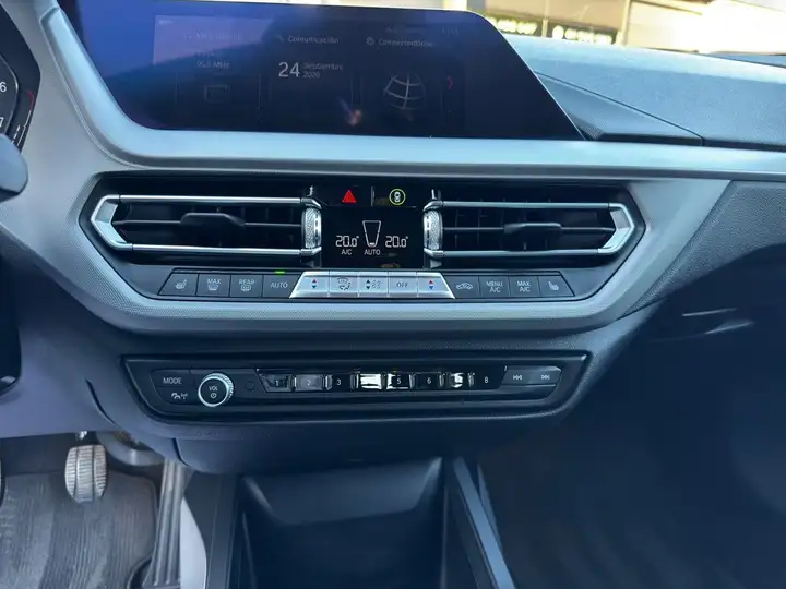 BMW Serie 1 2019, foto 37