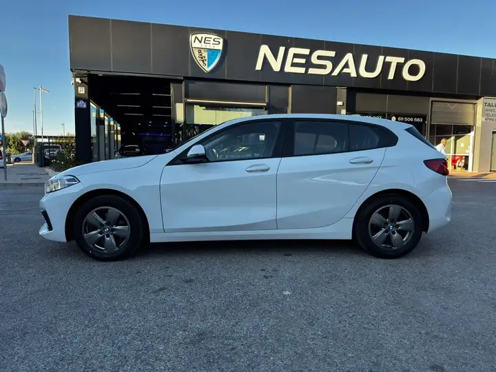 BMW Serie 1 2019, foto 23
