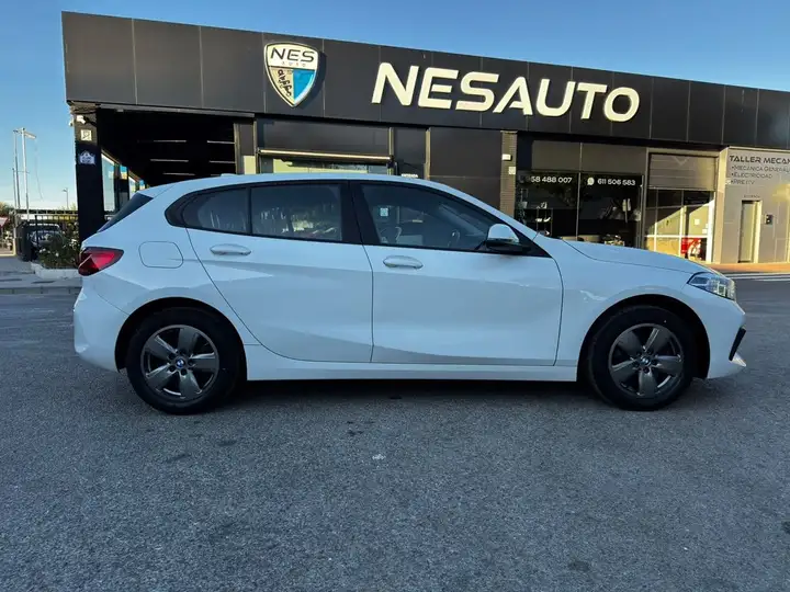 BMW Serie 1 2019, foto 24