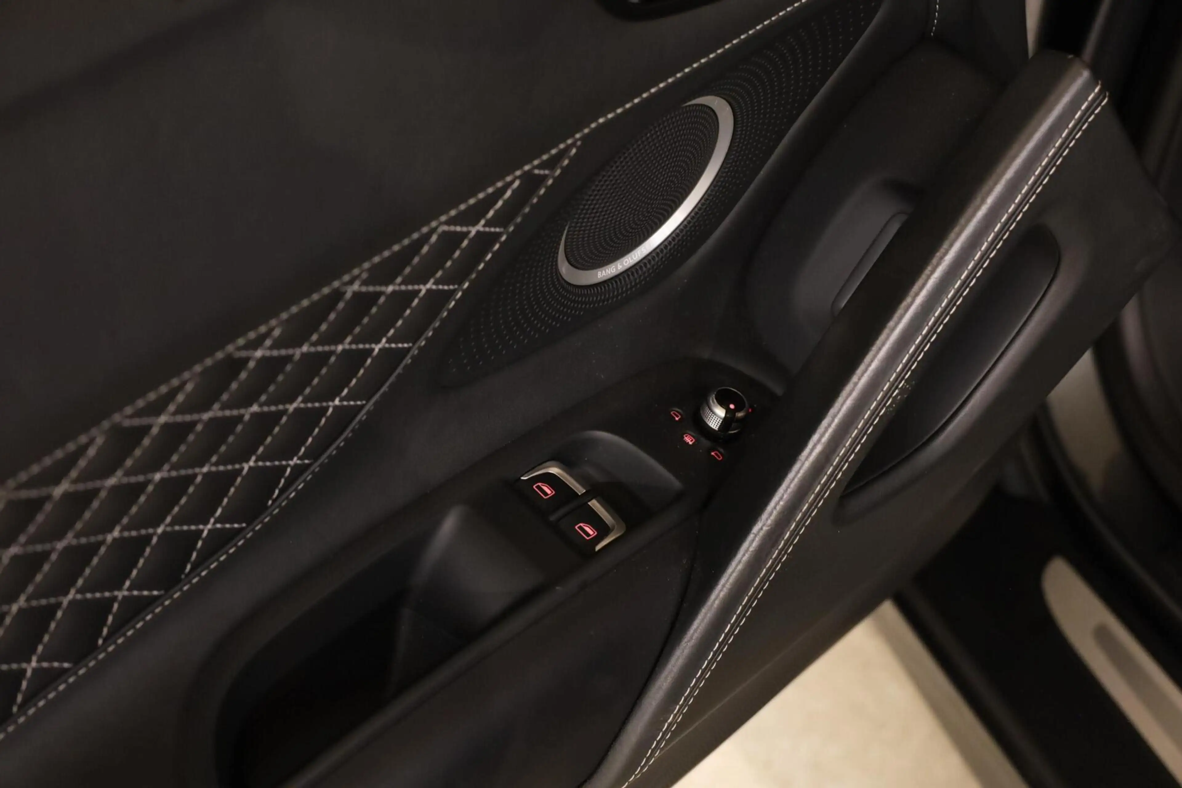 Audi R8 Spyder 5.2 V10 FSI|Leder|B&O|Camera|Dealer|Elek. S — photo 41