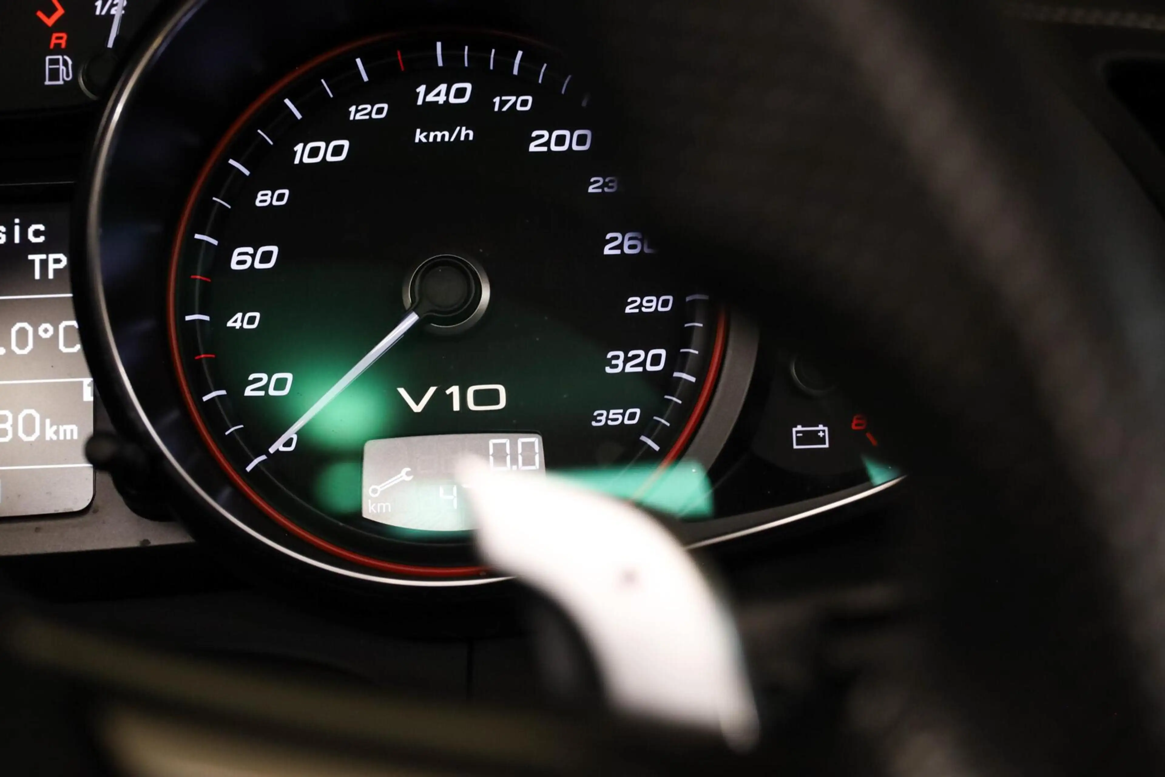Audi R8 Spyder 5.2 V10 FSI|Leder|B&O|Camera|Dealer|Elek. S — photo 32