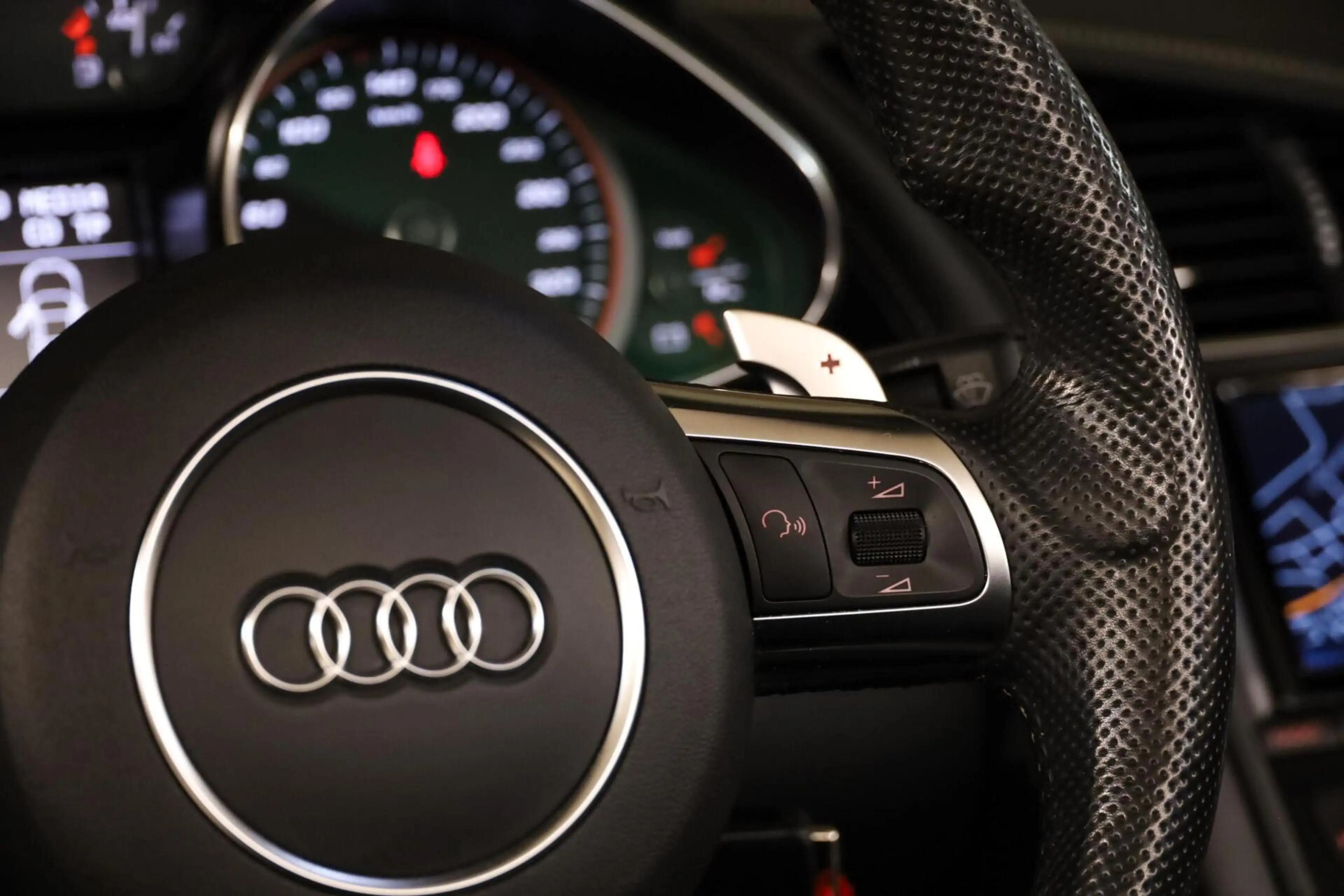 Audi R8 Spyder 5.2 V10 FSI|Leder|B&O|Camera|Dealer|Elek. S — photo 33