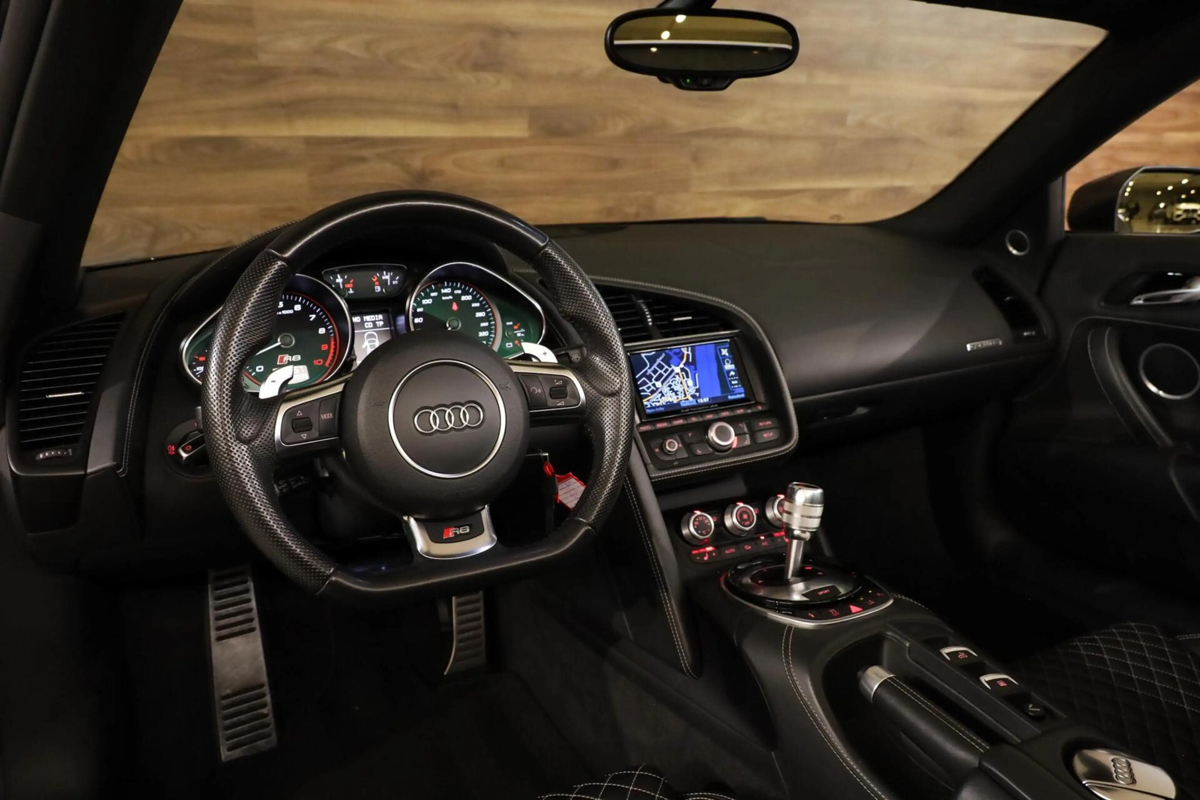 Audi R8 Spyder 5.2 V10 FSI|Leder|B&O|Camera|Dealer|Elek. S — photo 3