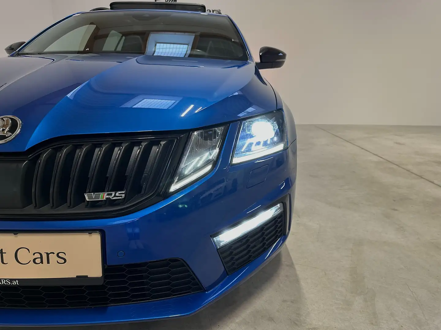 Skoda Octavia Combi RS 2,0 TDI 4x4 DSG Blauw - 2