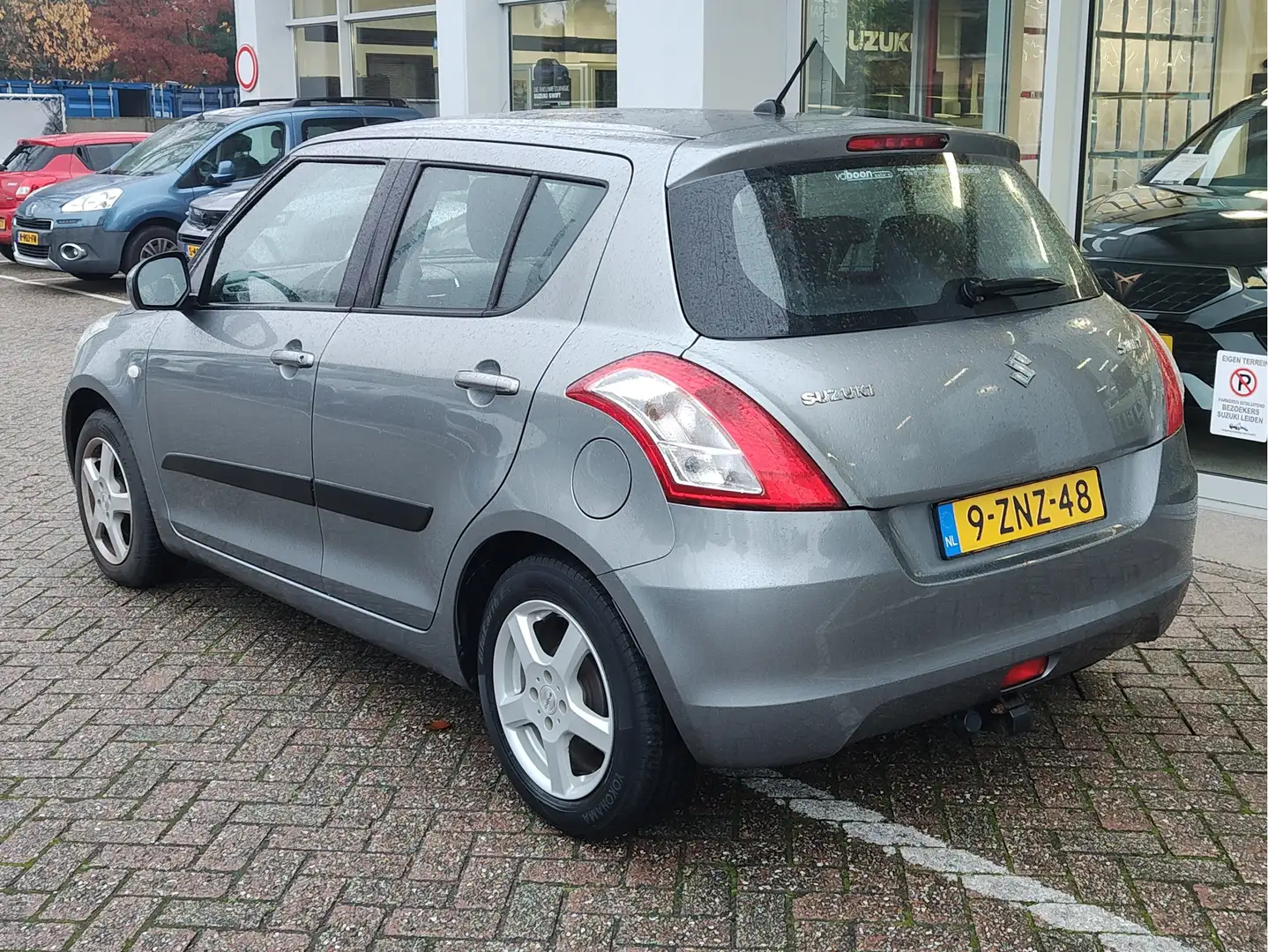 Suzuki Swift 1.2 COMFORT EASSS Trekhaak | Airco | Elek. ramen Gris - 2