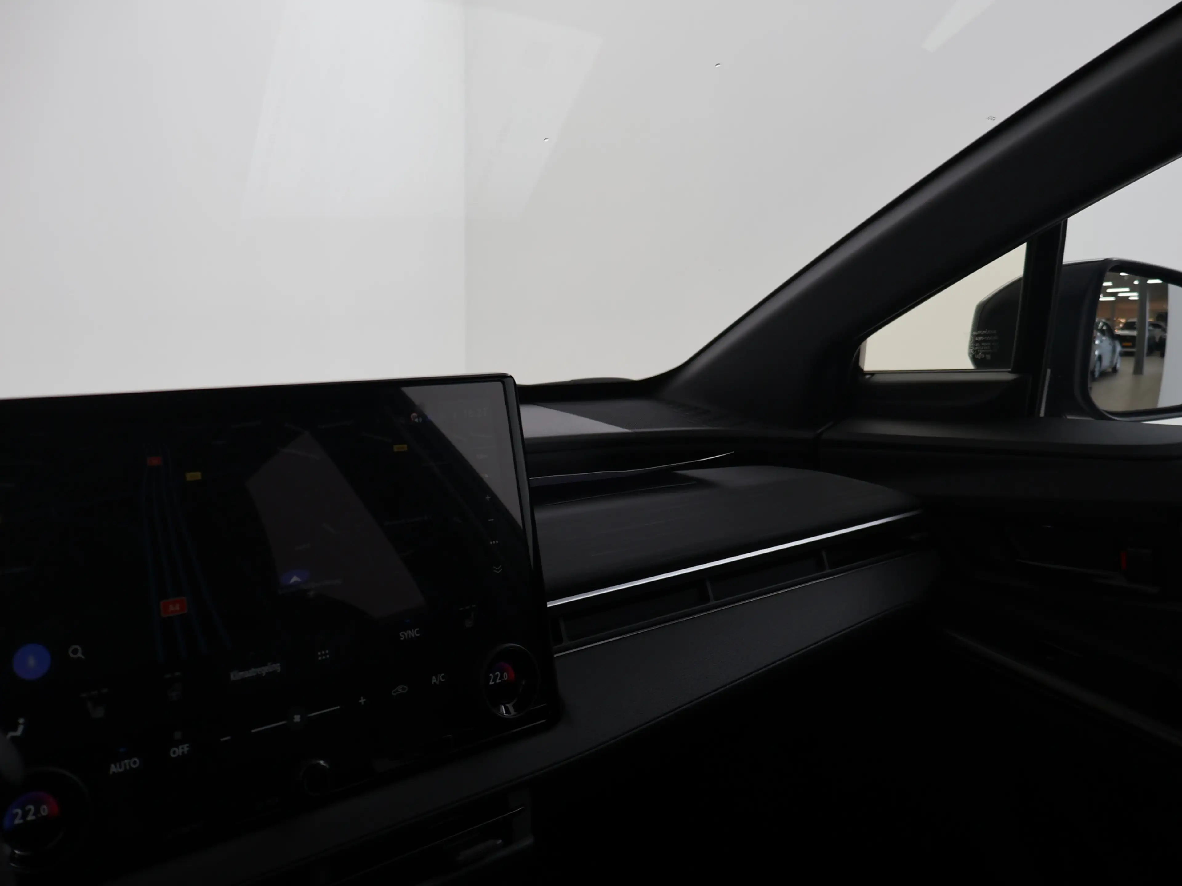 Toyota C-HR+ First Edition 77 kWh — photo 6