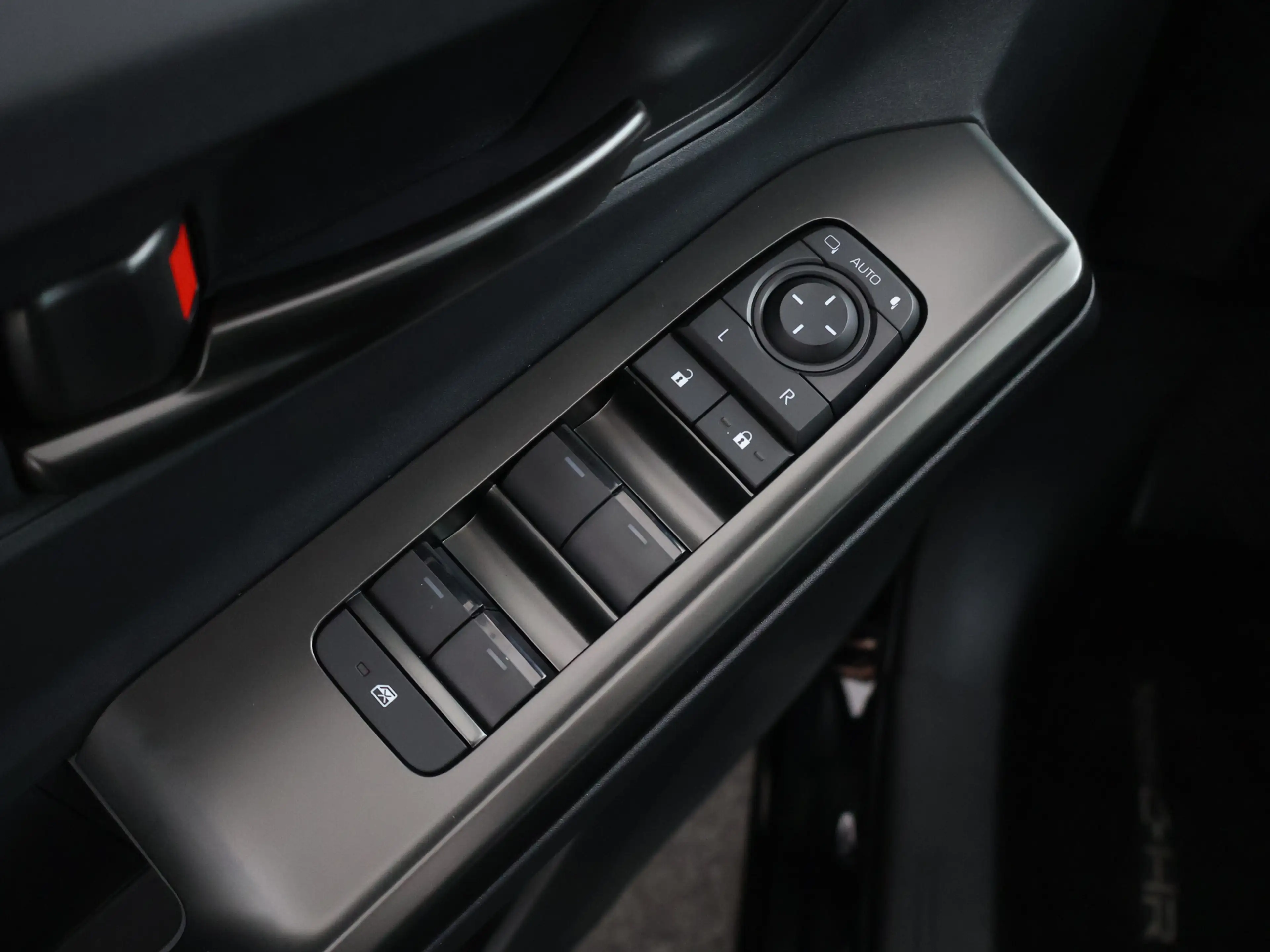 Toyota C-HR+ First Edition 77 kWh — photo 22