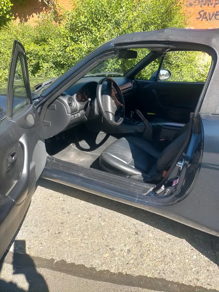 Mazda MX-5 1.8i 16v, foto 2
