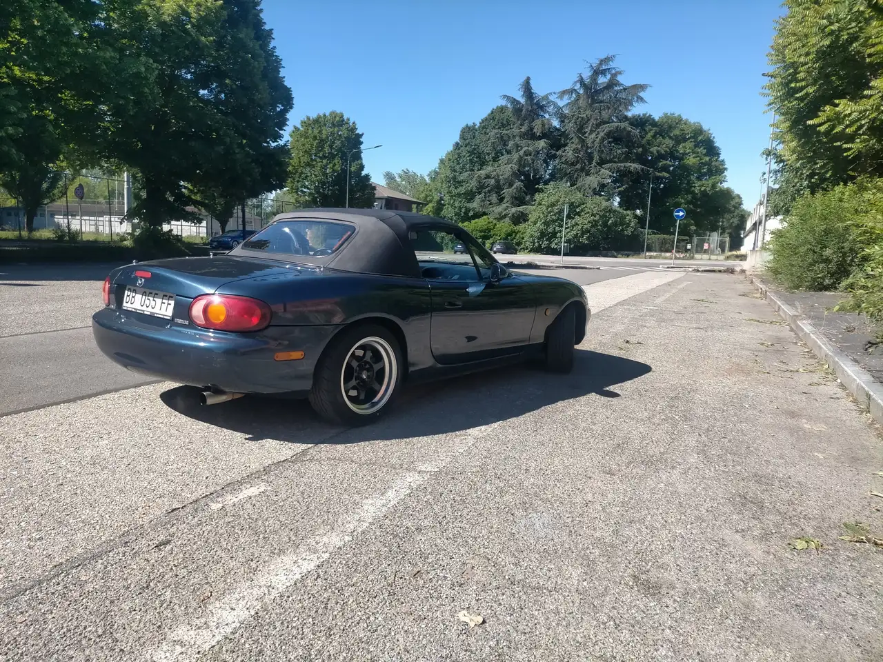 Mazda MX-5 1.8i 16v, foto 1
