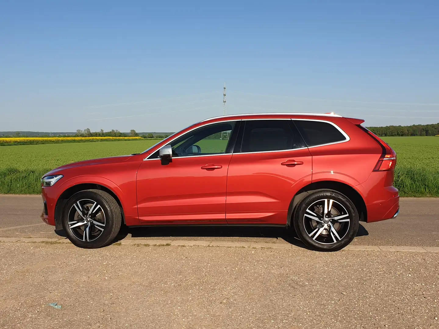 Volvo XC60 XC60 T6 AWD Geartr. RDesign, GARANTIE, Vollausst. Rot - 2