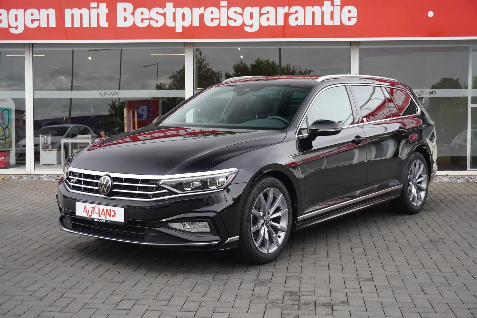 Volkswagen Passat Variant 1.5 TSI R-Line DSG LED Navi Leder Noir - 2