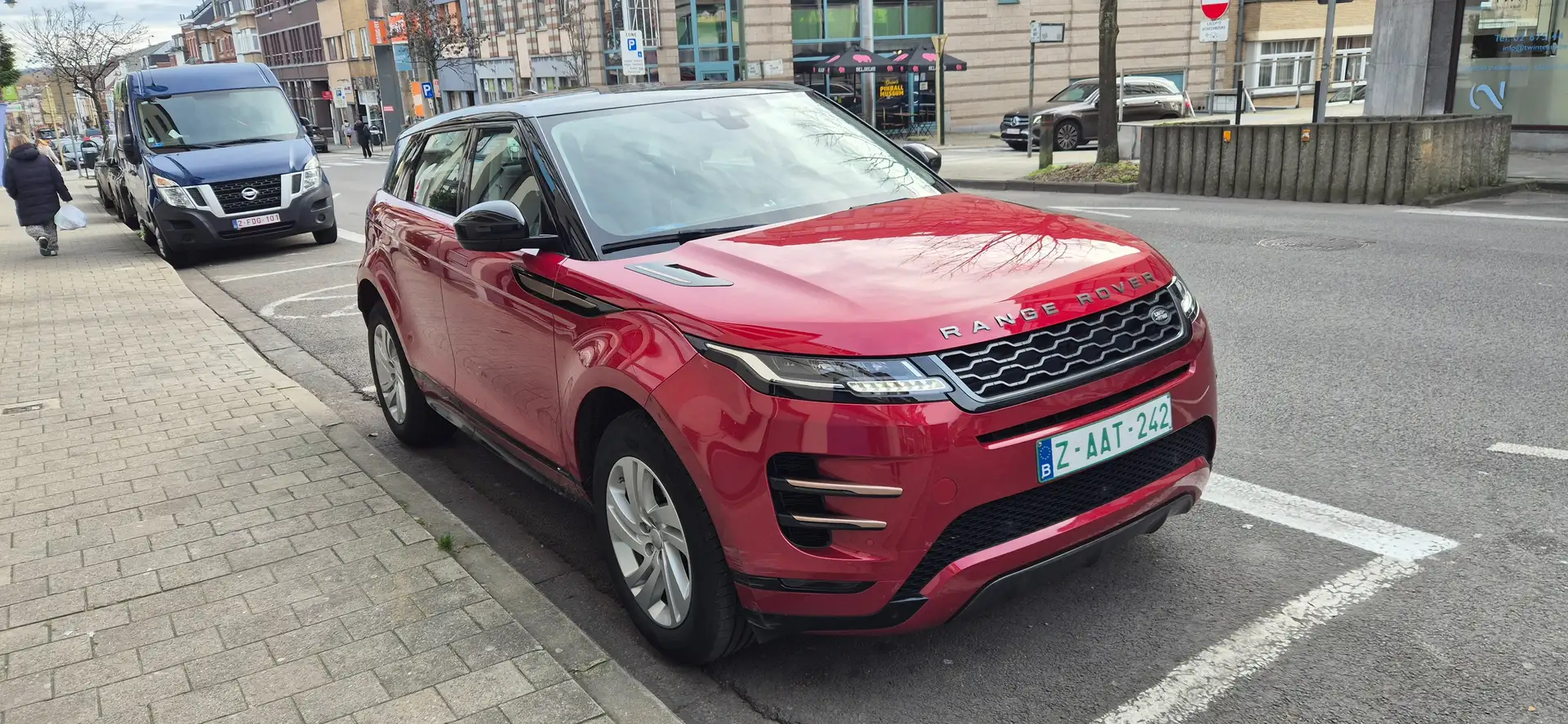 Land Rover Range Rover Evoque Evoque 2.0  (EU6d-TEMP) HYBRIDE  DIS.ELE  12 MOIS Rood - 1