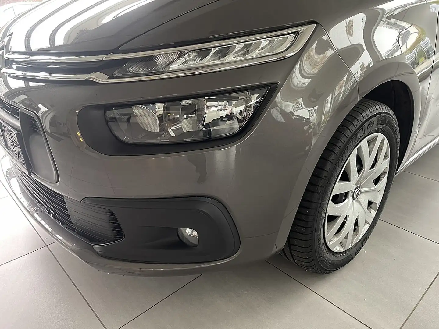 Citroen C4 Picasso PureTech 110 S&S Feel Grijs - 2