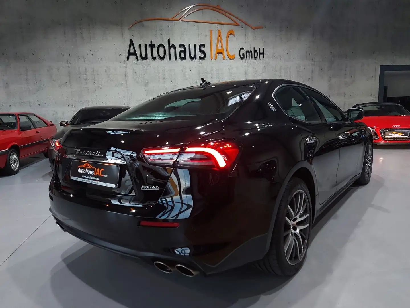 Maserati Ghibli HYBRID NAVI SHZ MEMO-SIT 2 JAHRE GARANTIE Schwarz - 2