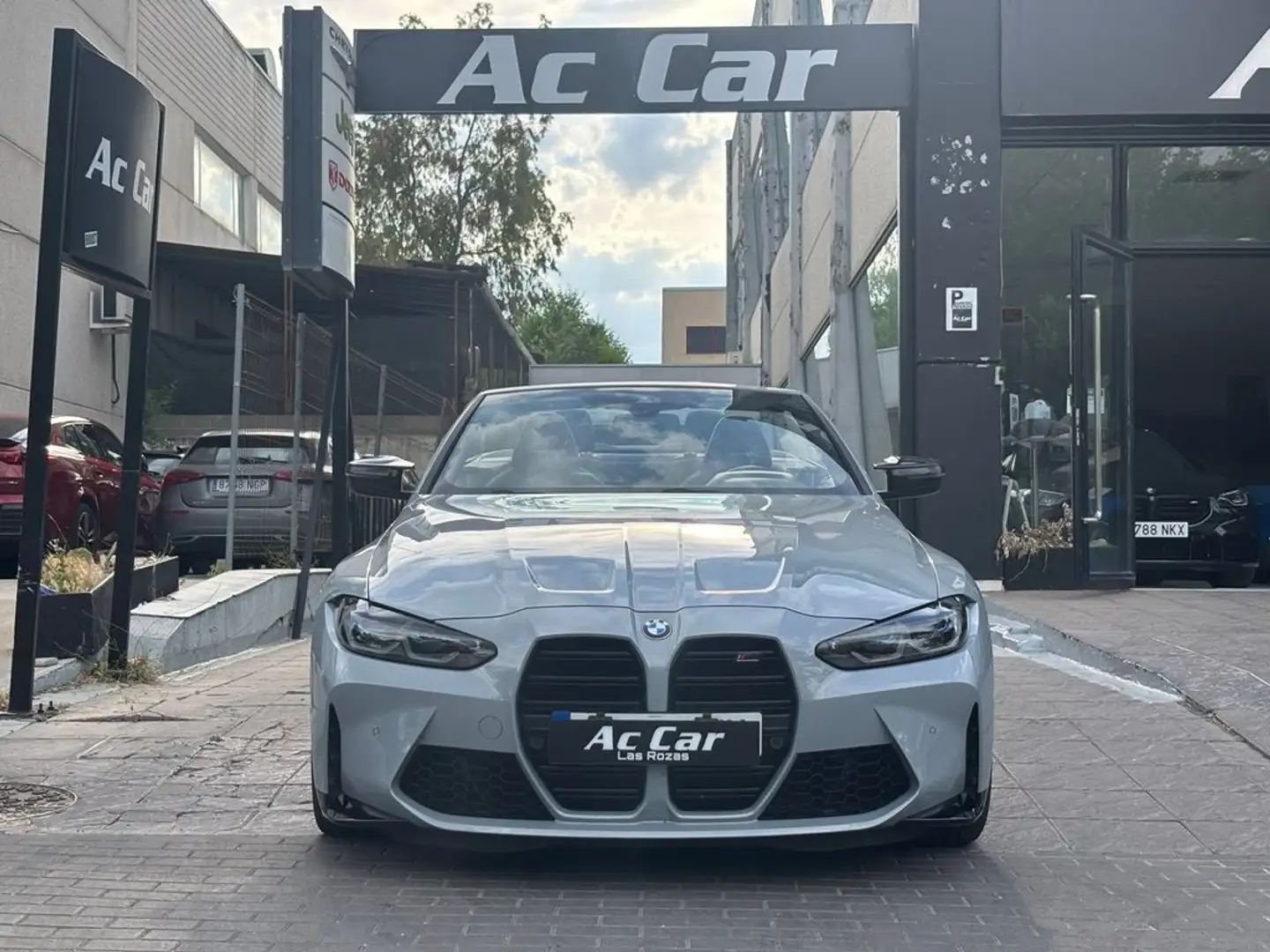 BMW M4 Cabrio Competition xDrive Gris - 2