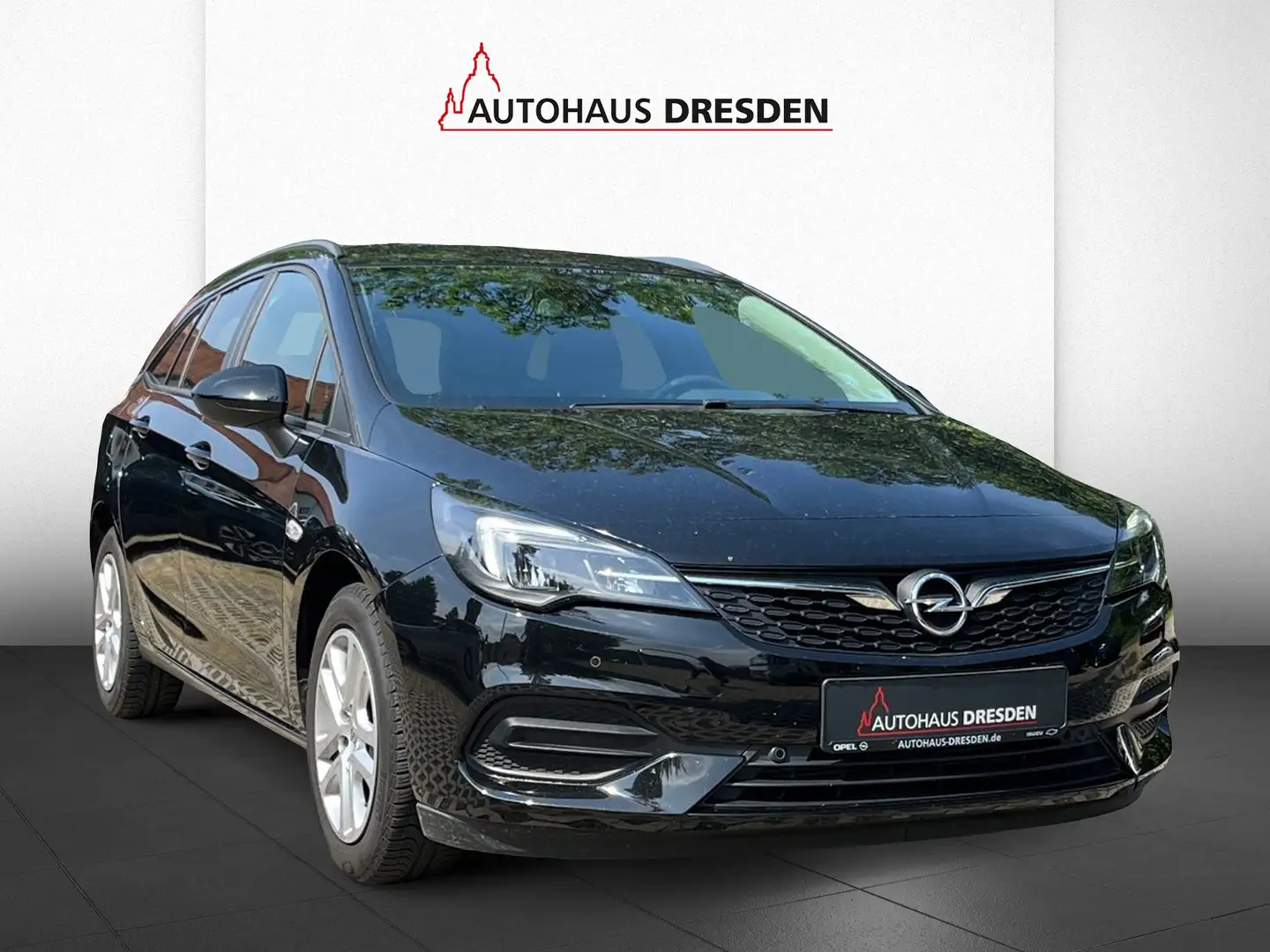 Opel Astra K Sports Tourer 1.2 Turbo ALLWETTERREIFEN Noir - 2