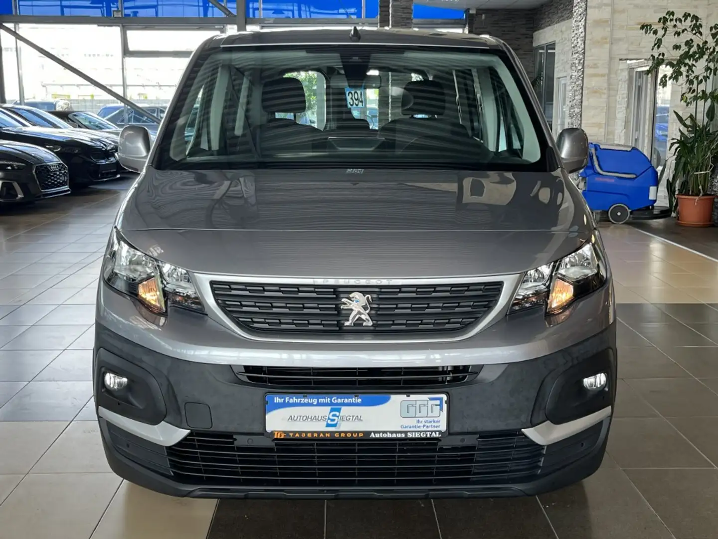 Peugeot Rifter Active Pack L1 AHK Navi PDC DAB Tempomat Grau - 2