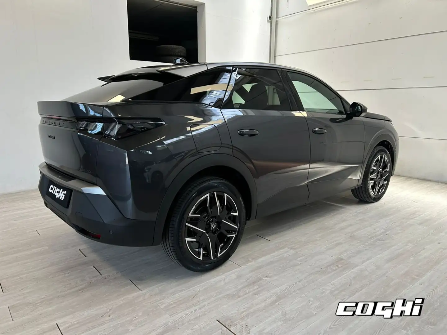 Peugeot 3008 Hybrid 145 e-DCS6 Allure Gri - 2