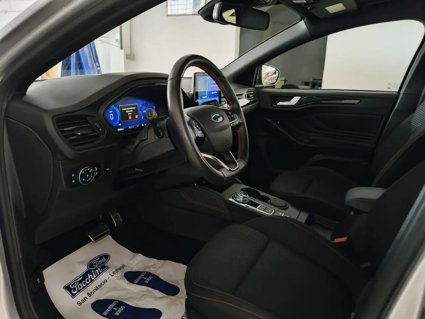 Ford Focus SW 2.0 Ecoblue 150cv ST-Line X A/T Argento - 2