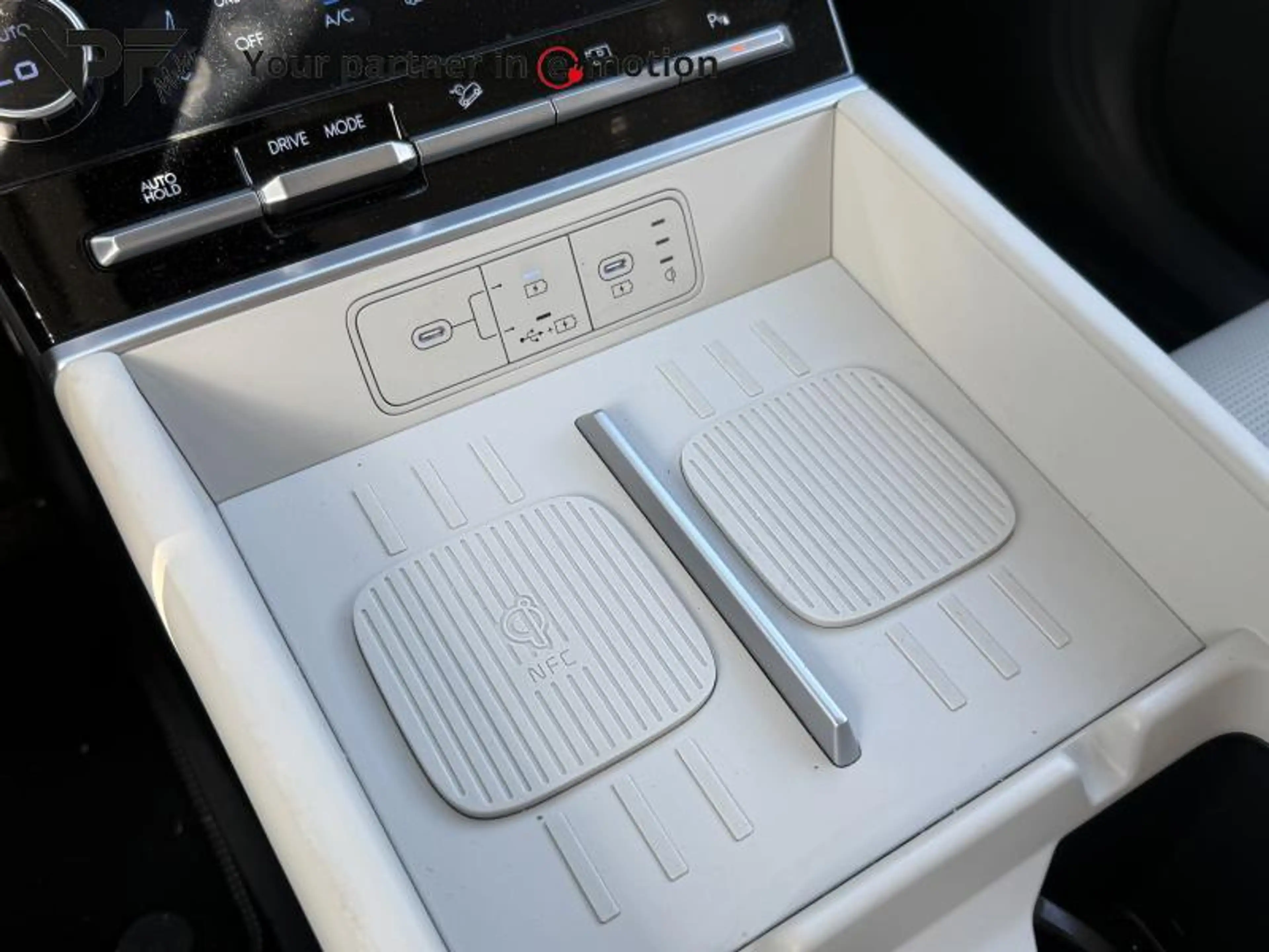 Hyundai SANTA FE Shine Hybrid 7 plaatser — photo 4