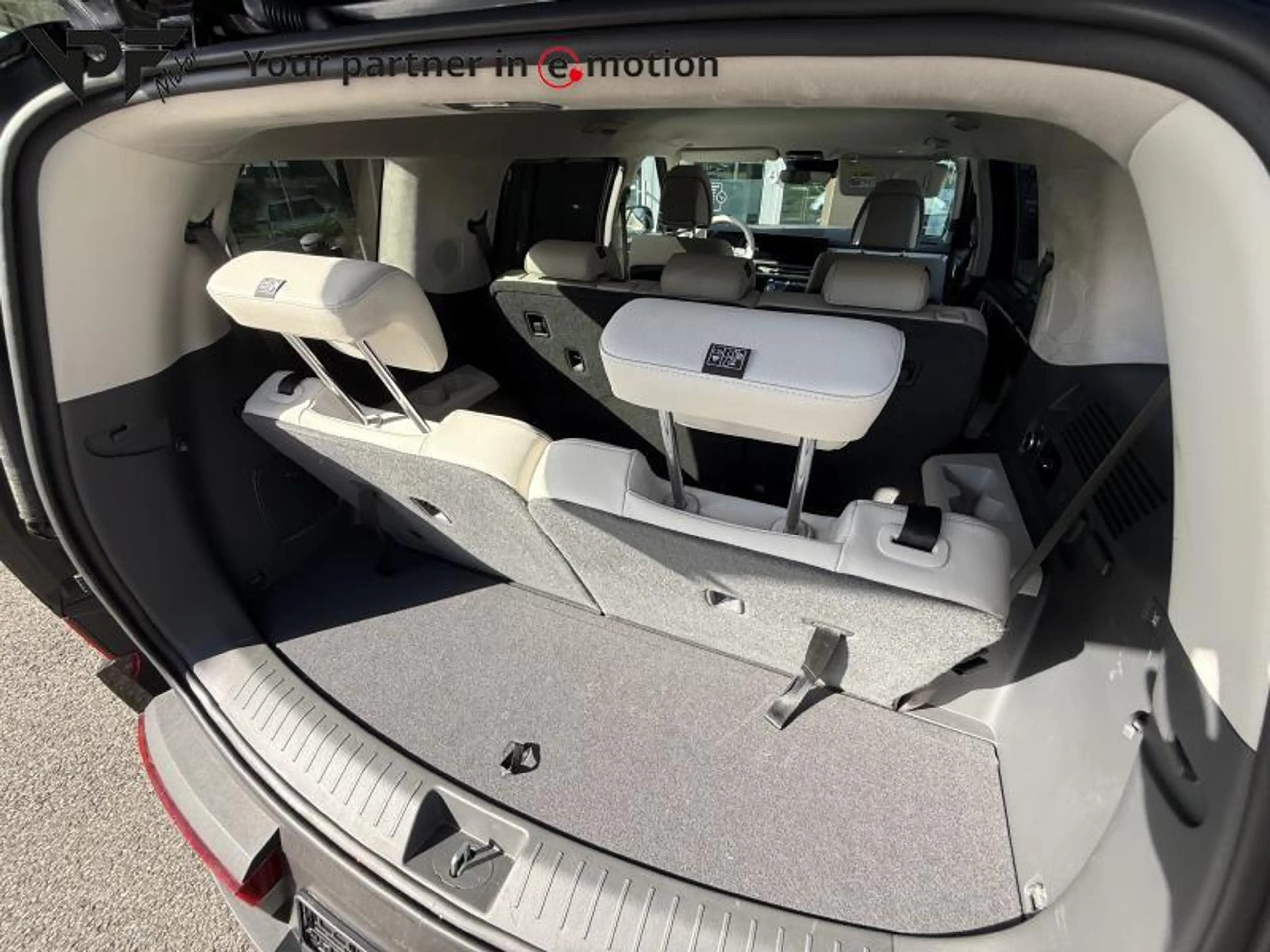 Hyundai SANTA FE Shine Hybrid 7 plaatser — photo 13