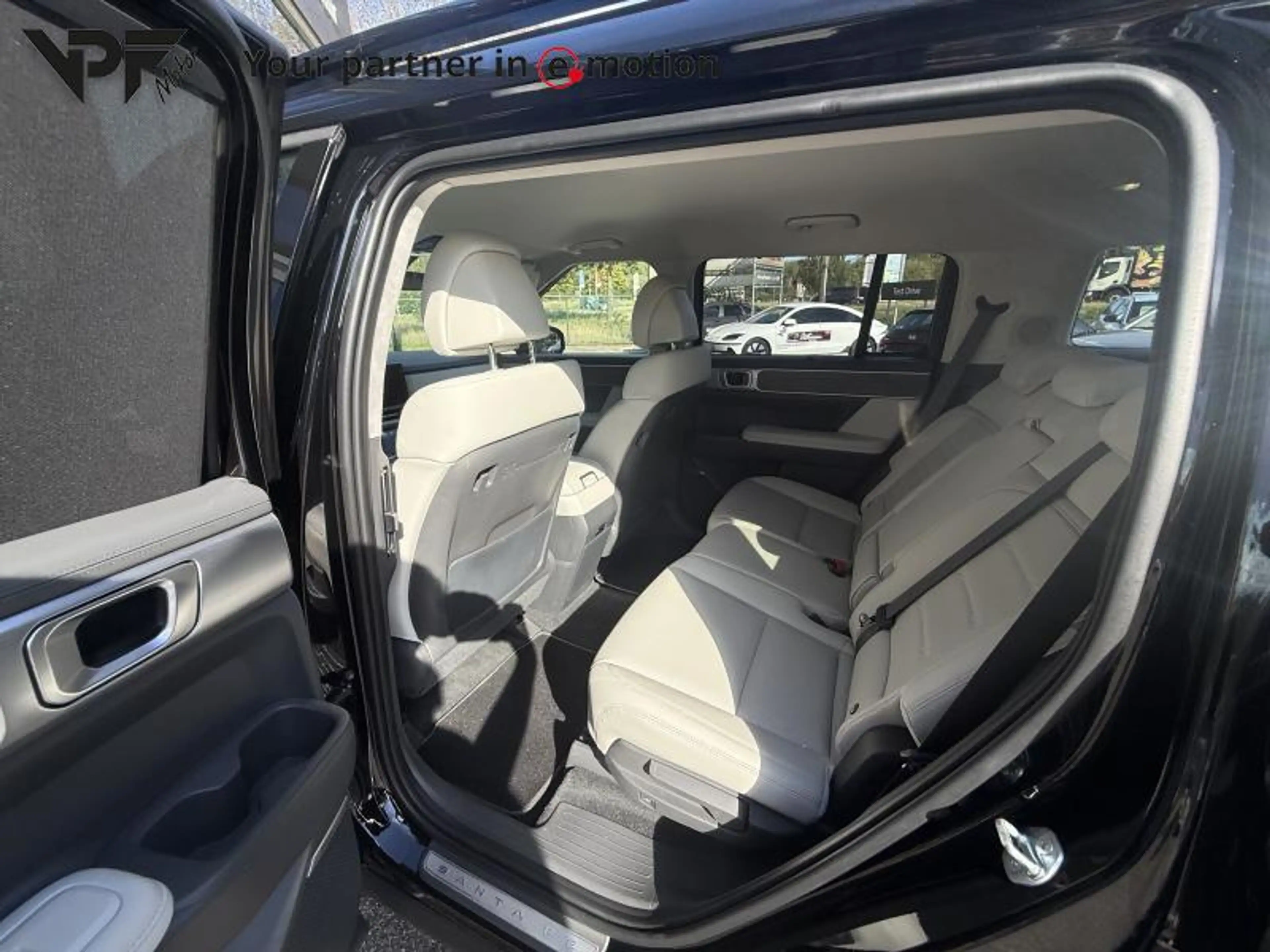 Hyundai SANTA FE Shine Hybrid 7 plaatser — photo 15
