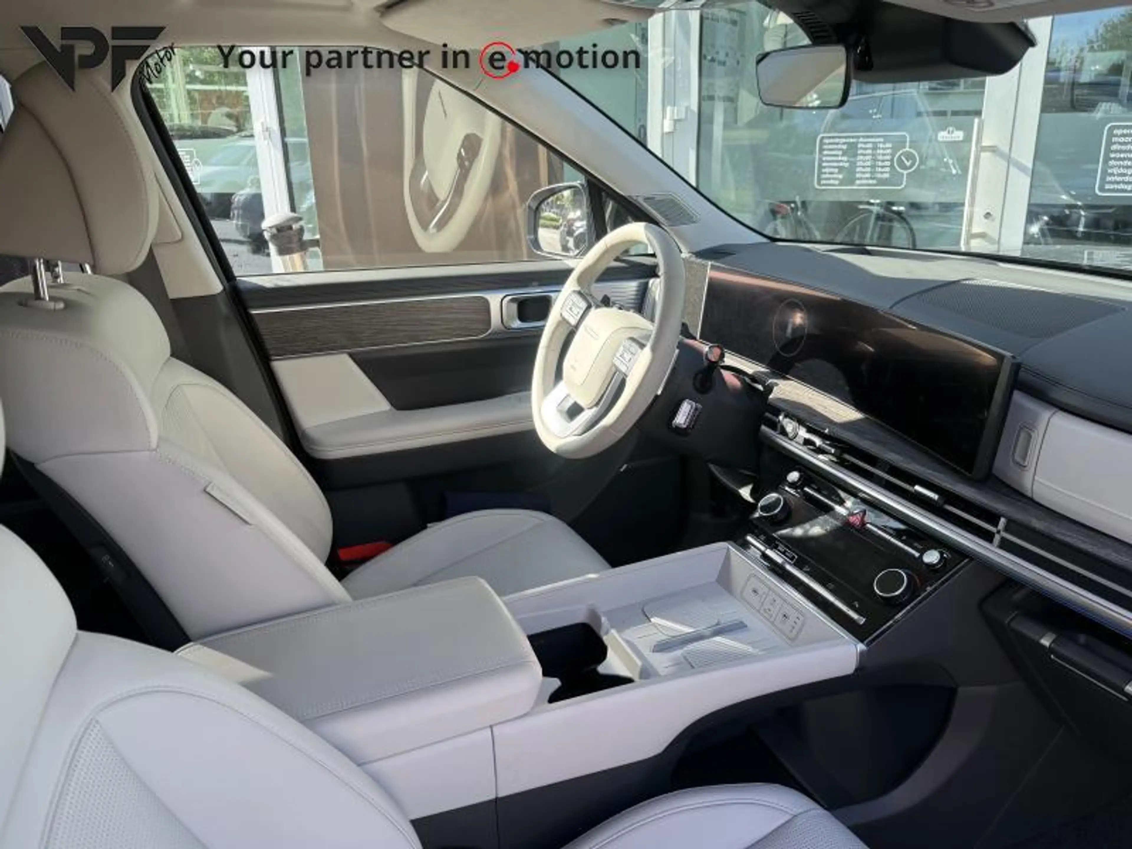 Hyundai SANTA FE Shine Hybrid 7 plaatser — photo 3