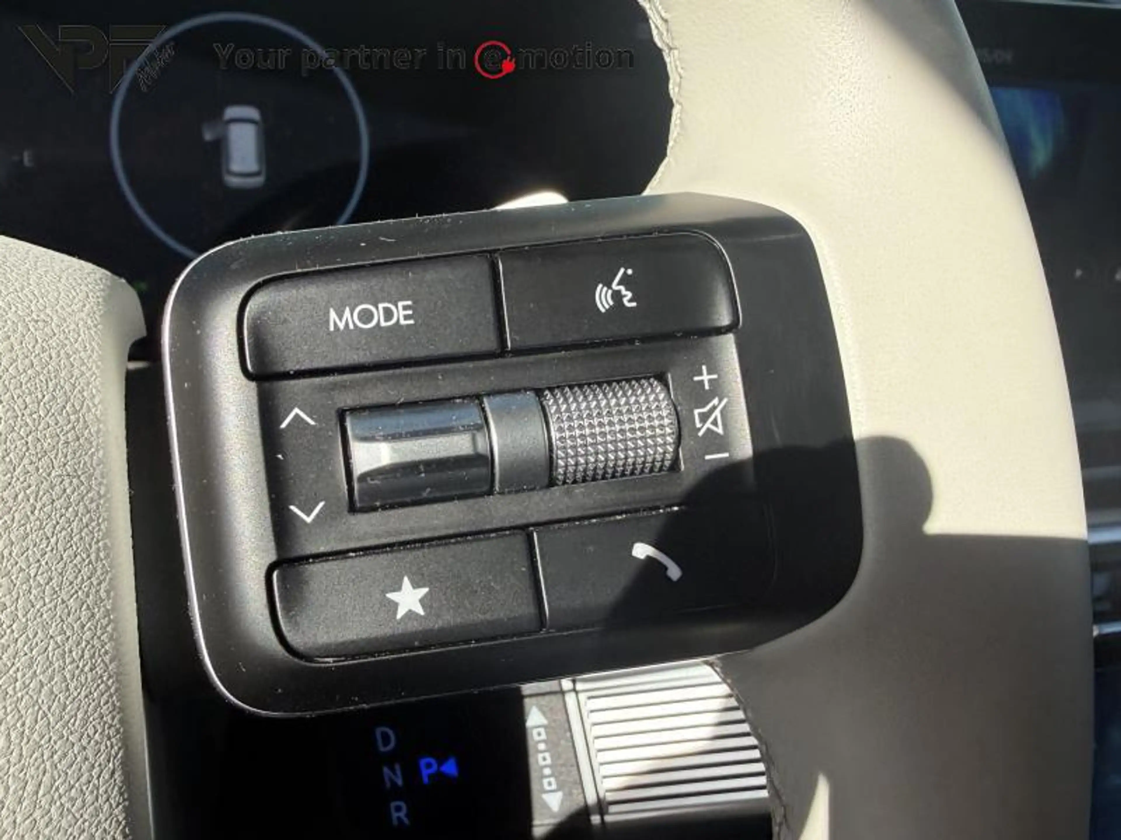 Hyundai SANTA FE Shine Hybrid 7 plaatser — photo 14