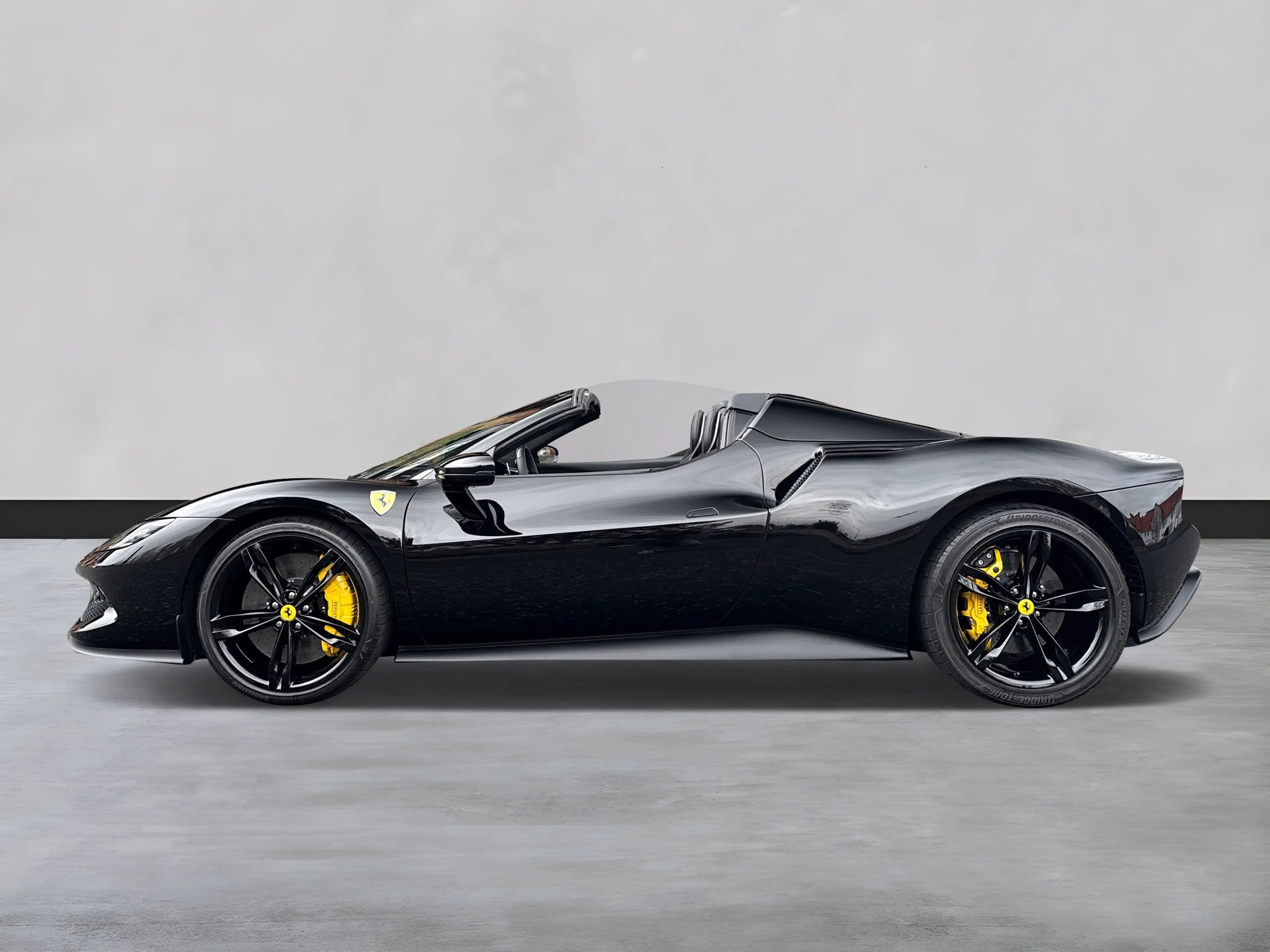 Ferrari 296 GTS *Embleme*Navi*PDC*Klima*Leder* — photo 10