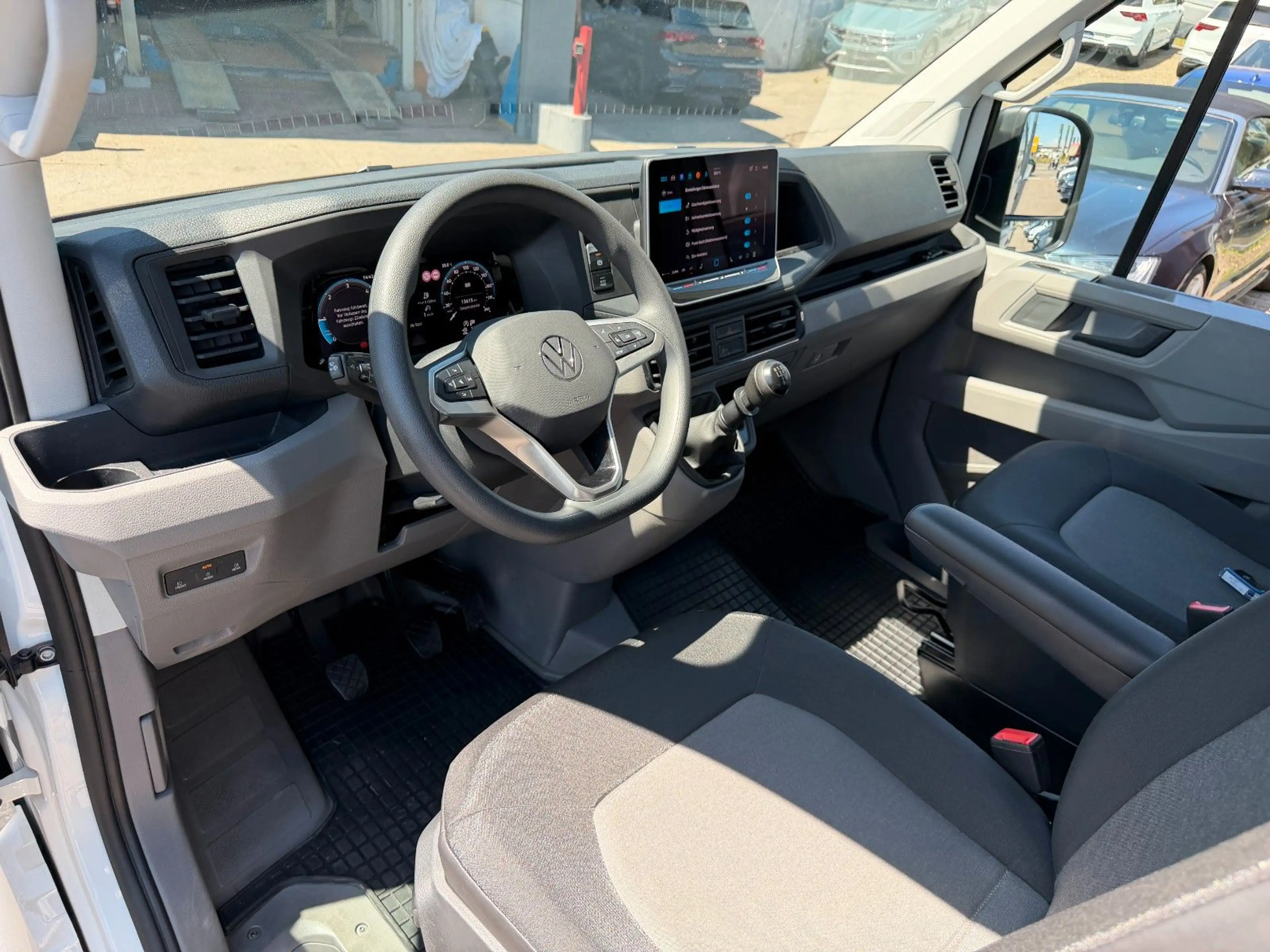 Volkswagen Crafter Pritsche 35 DOKA Mittellang*6-Sitzer — photo 10