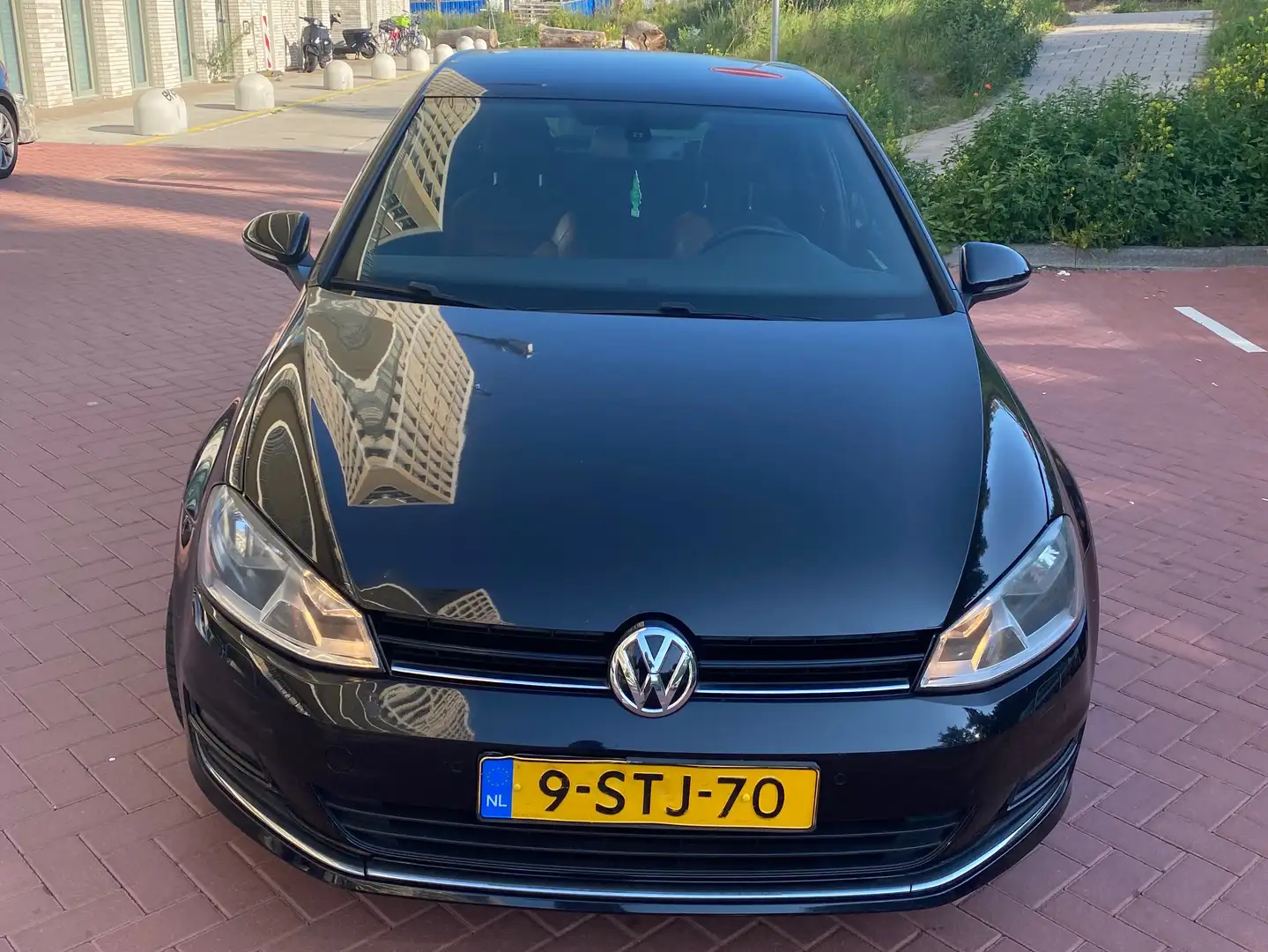 Volkswagen Golf Golf 1.2 TSI Trendline Zwart - 1