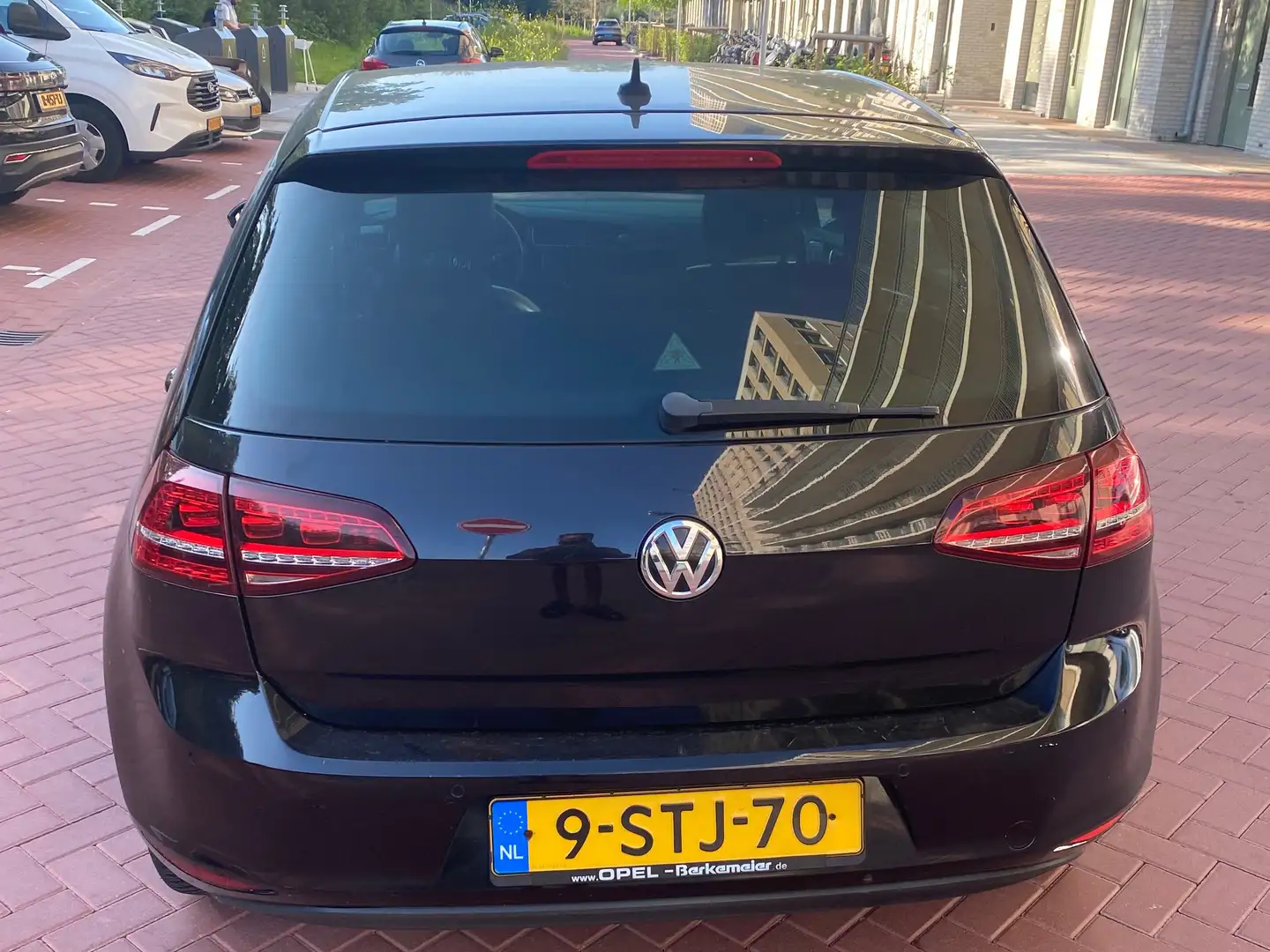 Volkswagen Golf Golf 1.2 TSI Trendline Zwart - 2