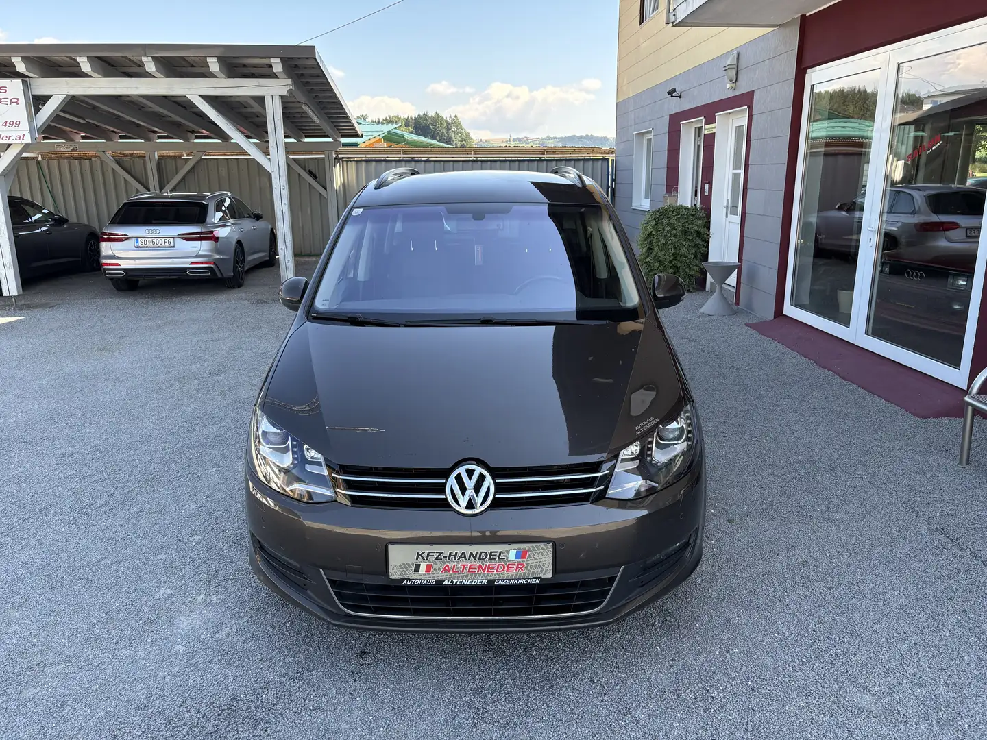 Volkswagen Sharan Karat BMT 2,0 TDI DPF 4Motion *ALLRAD|AHK|XENON* Marrón - 2