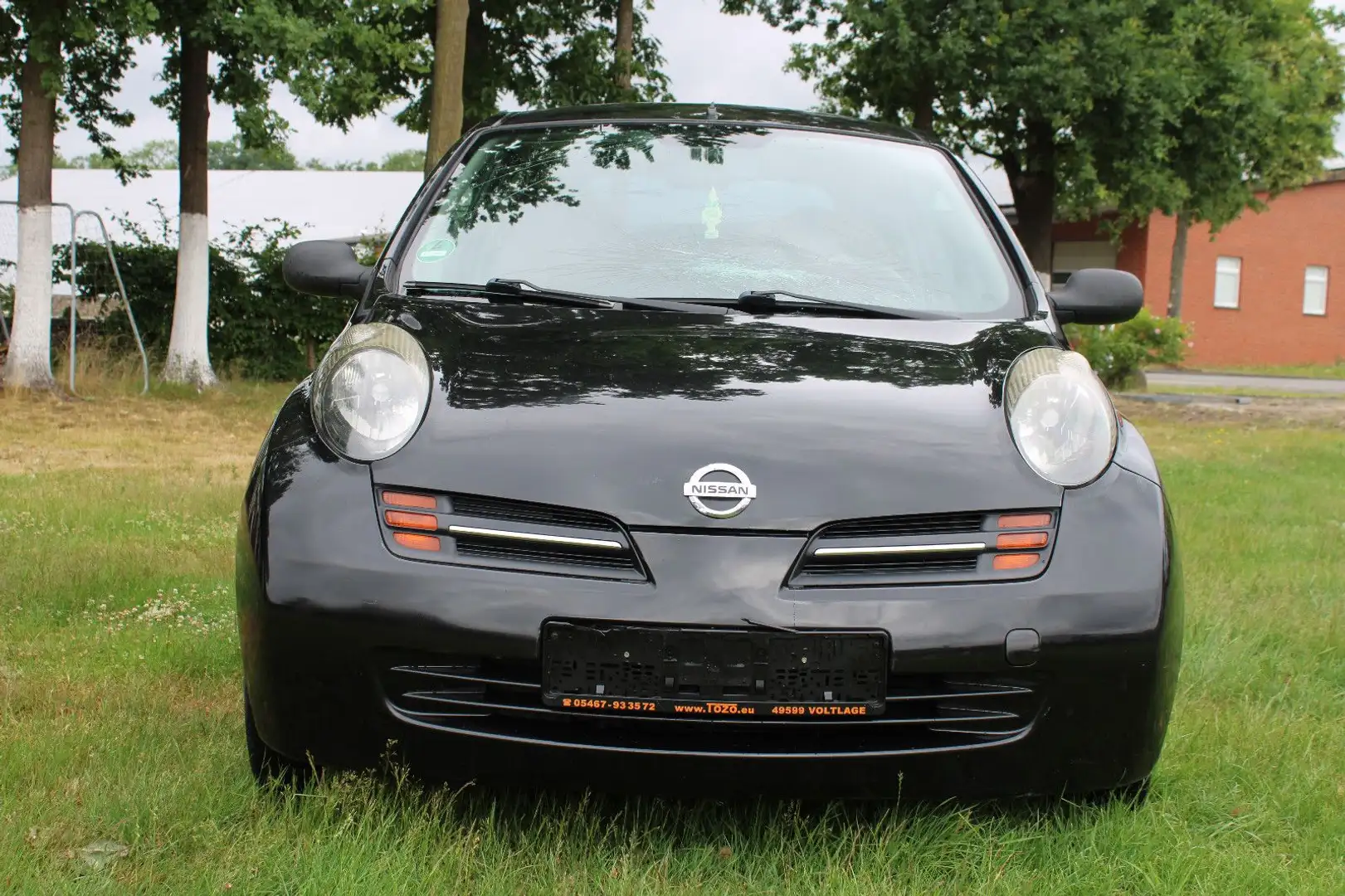 Nissan Micra Visia Schwarz - 2