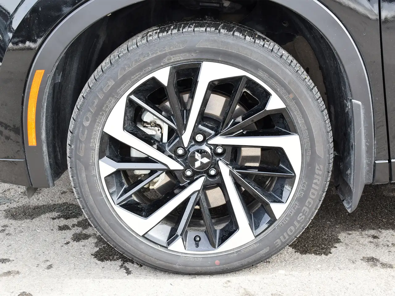 Mitsubishi Outlander снимка Mitsubishi Outlander