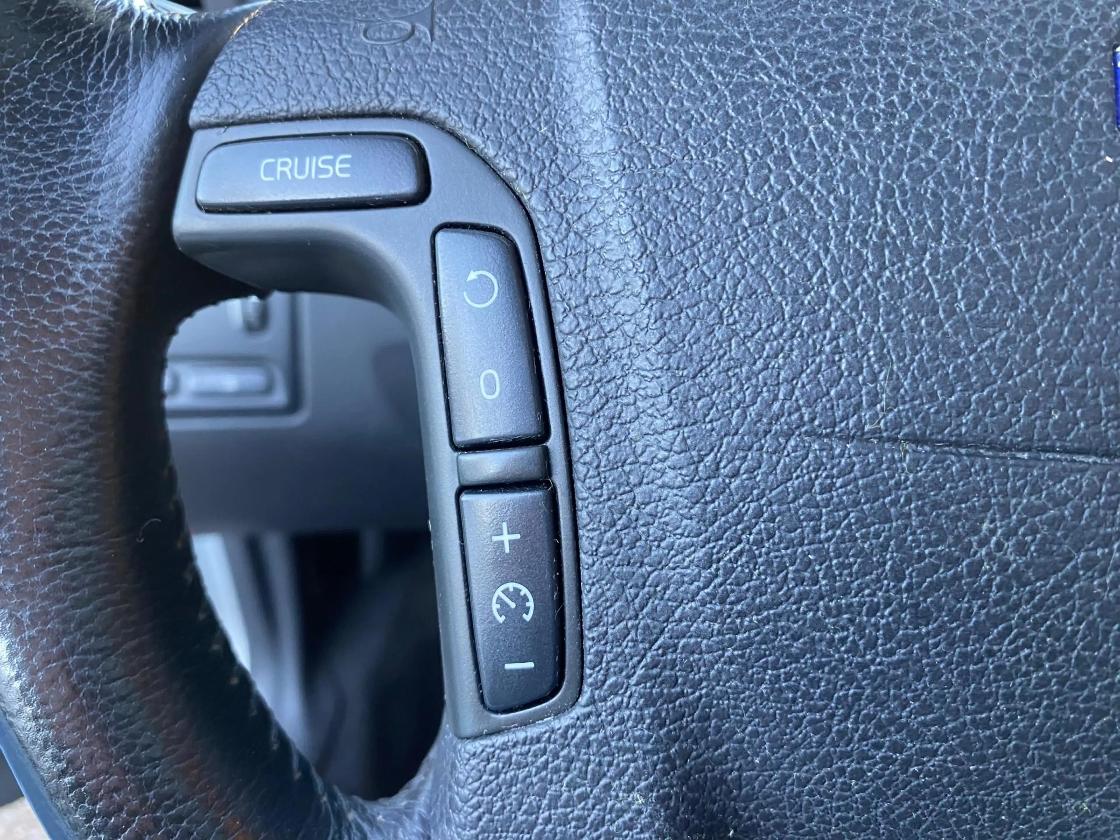 Volvo V70 2.4 Momentum LEER / SUNROOF / PDC / TREKHAAK — photo 13