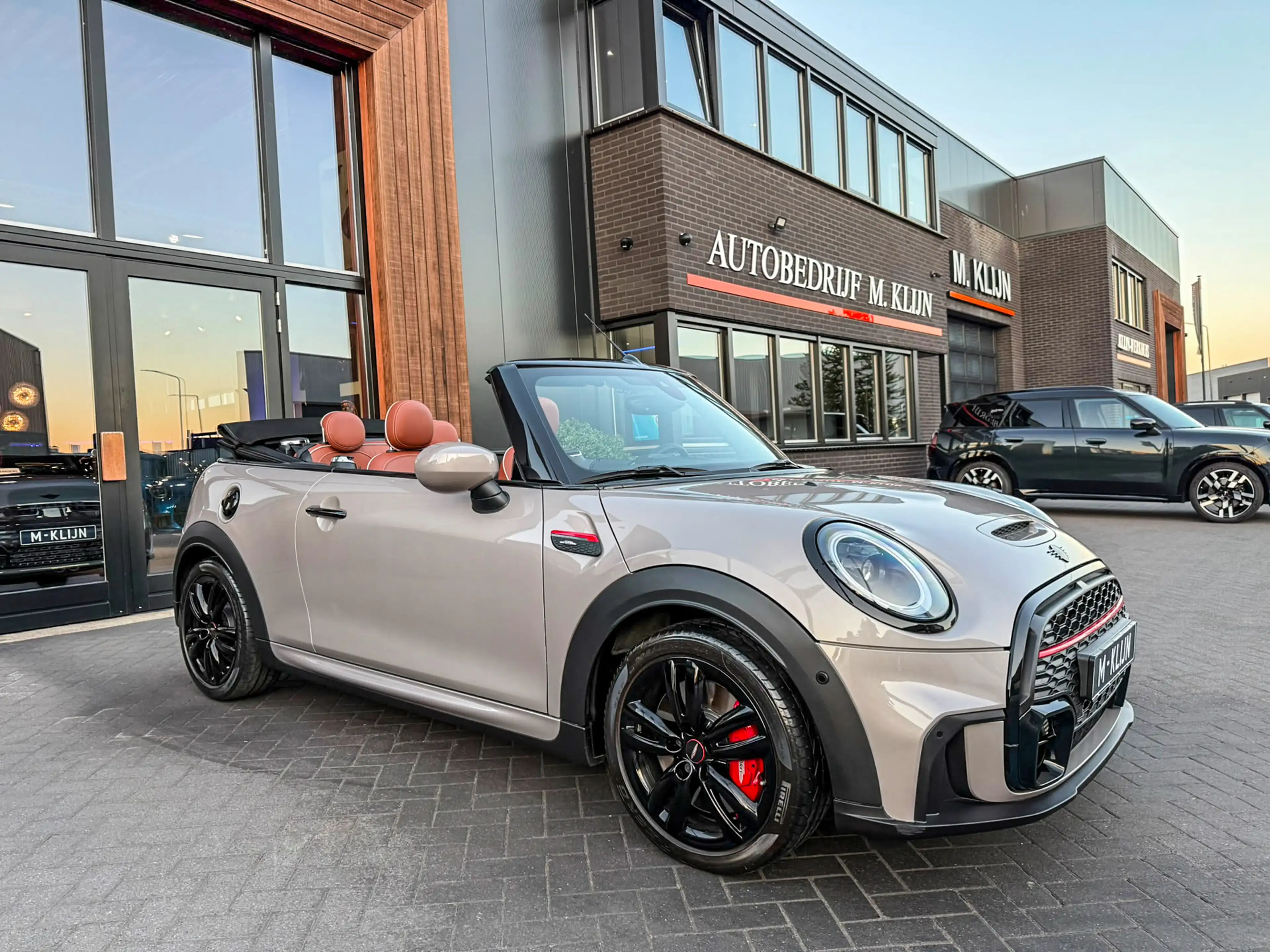 MINI John Cooper Works Cabrio 2.0 JCW Pack F1 aut Rooftopgrey/Bruin leer/Camera/ — photo 46